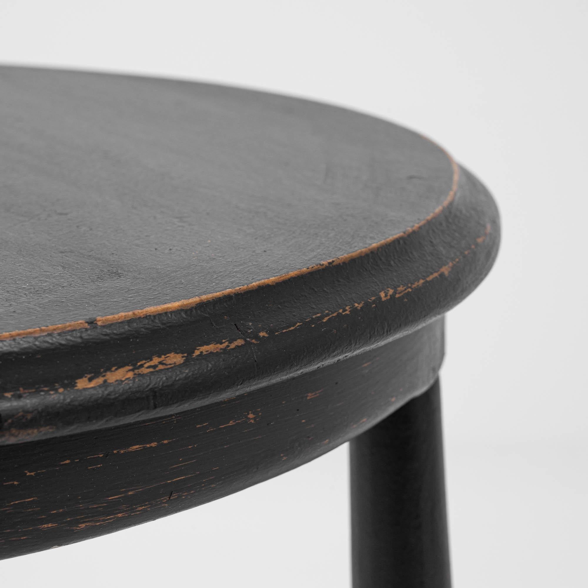 20th Century French Wood Black Patinated Side Table For Sale 6