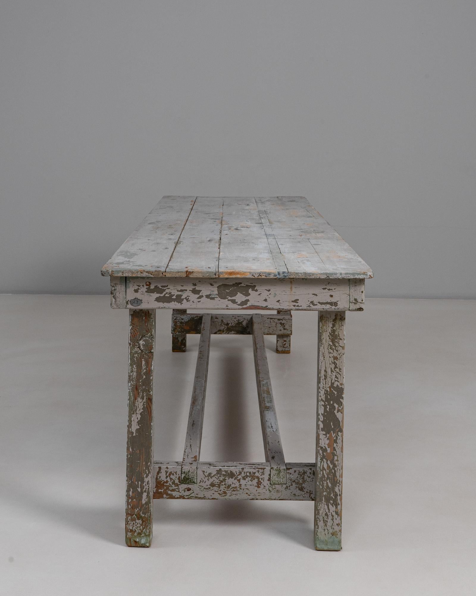 20th Century French Wood Patinated Dining Table im Angebot 5