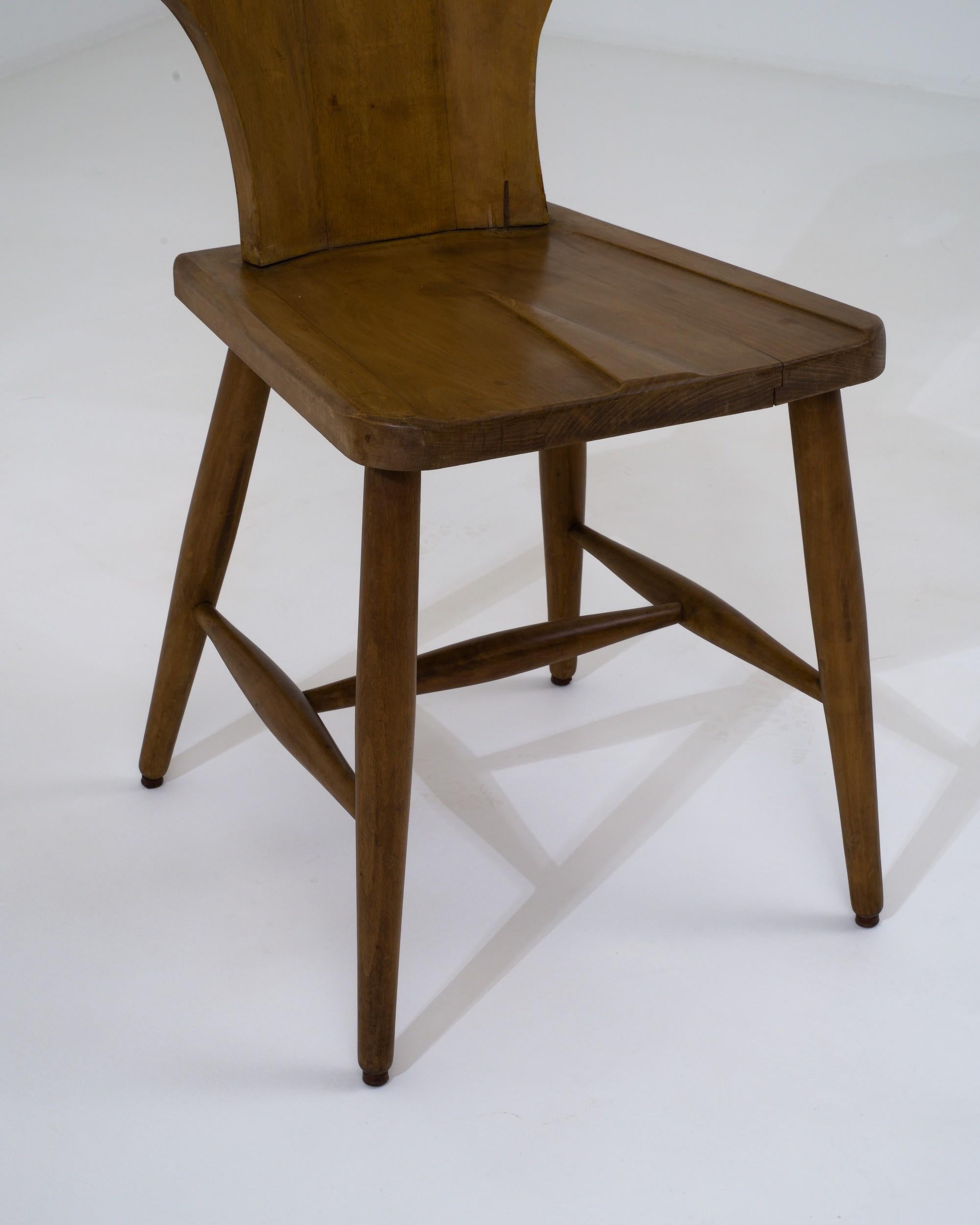 20th Century French Wooden Accent Chair 3