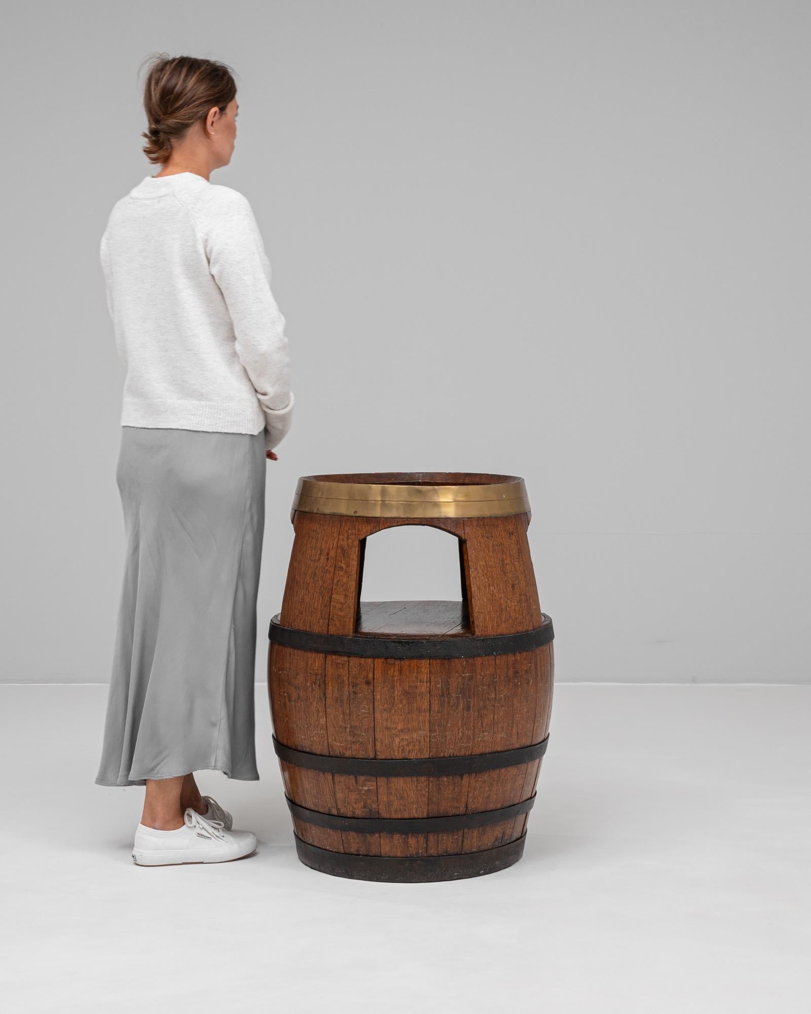 Francese 20th Century French Wooden Barrel Table in vendita