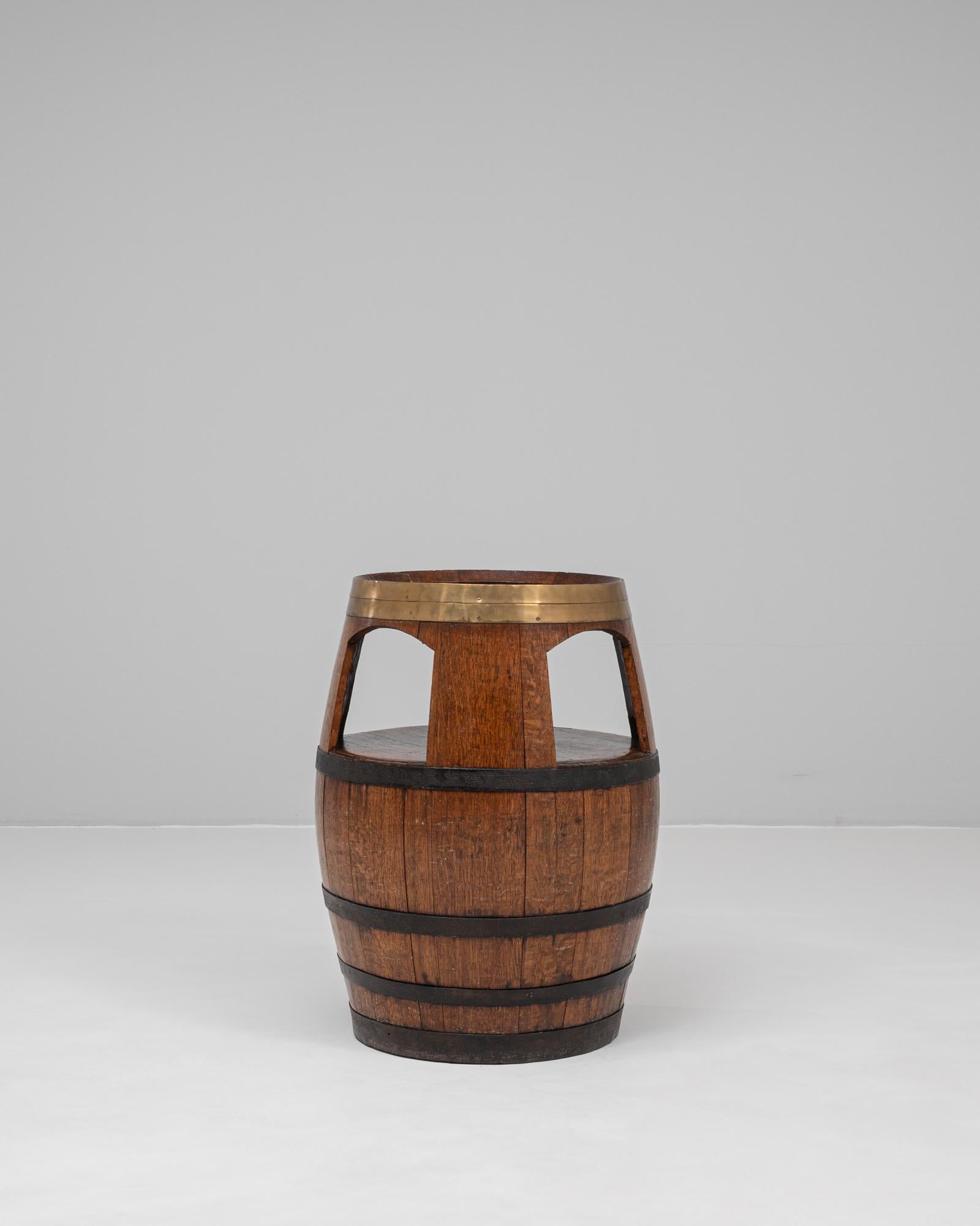 20th Century French Wooden Barrel Table In condizioni buone in vendita a High Point, NC