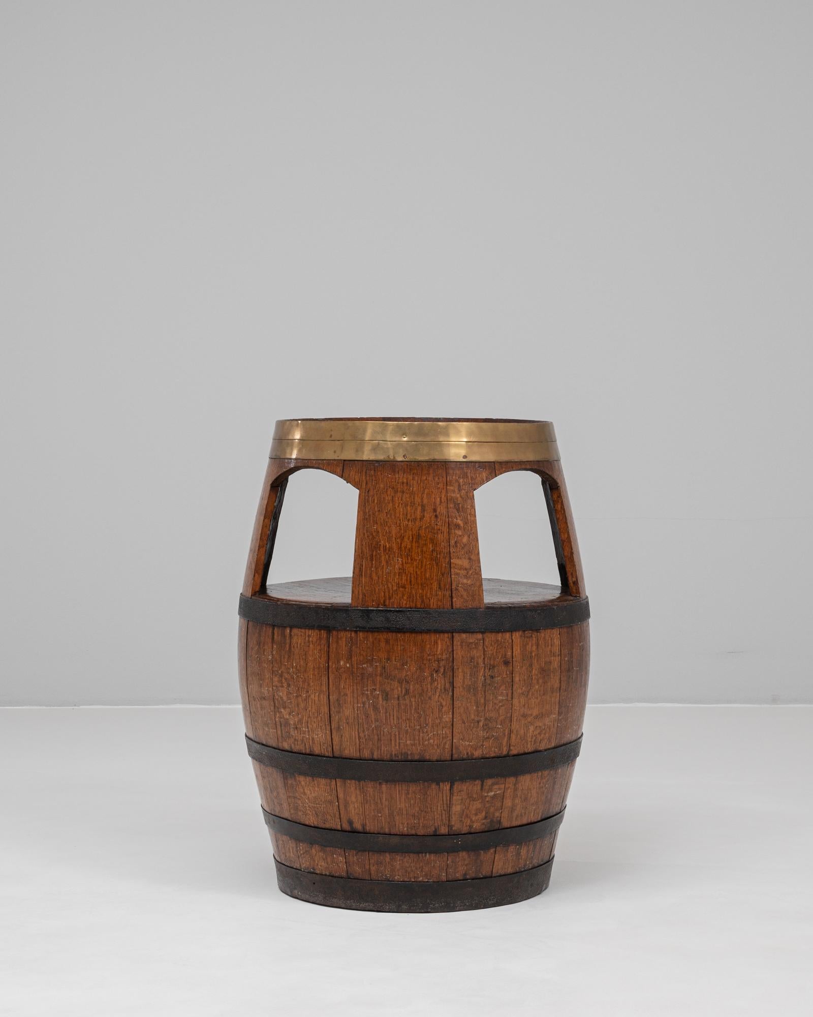 Legno 20th Century French Wooden Barrel Table in vendita