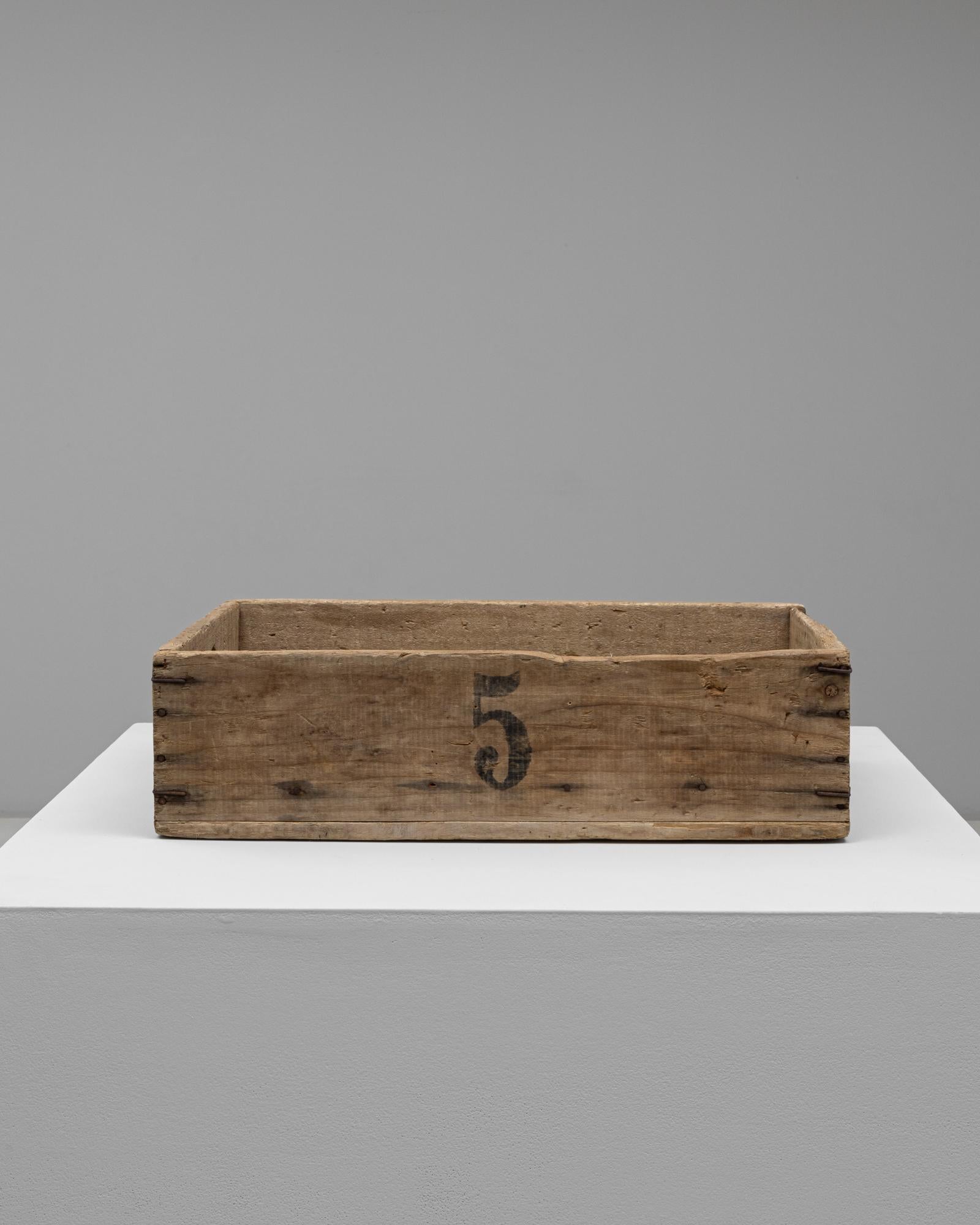 20th Century French Wooden Box In Good Condition For Sale In High Point, NC
