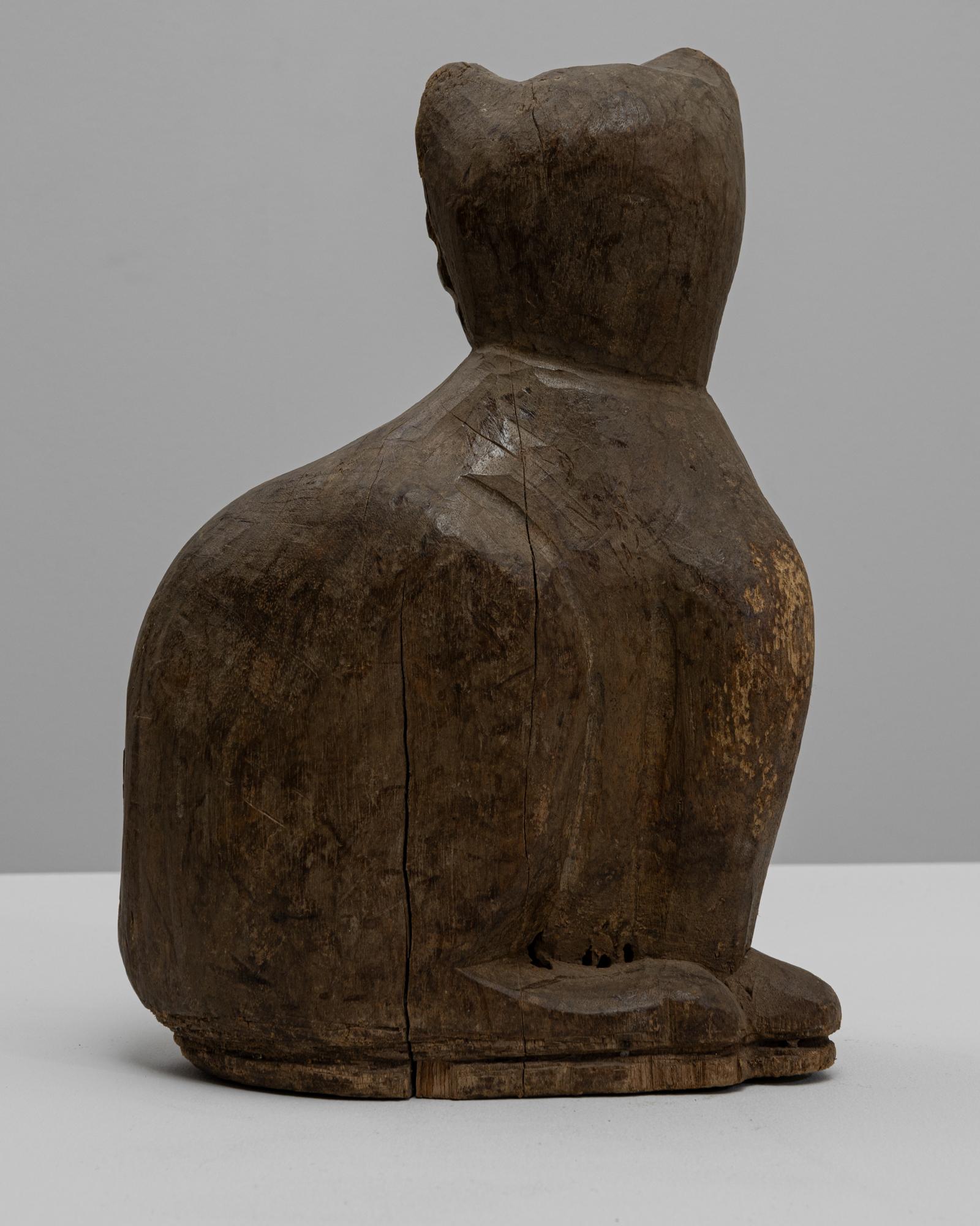 Sculpture de chat en bois française du 20e siècle en vente 4