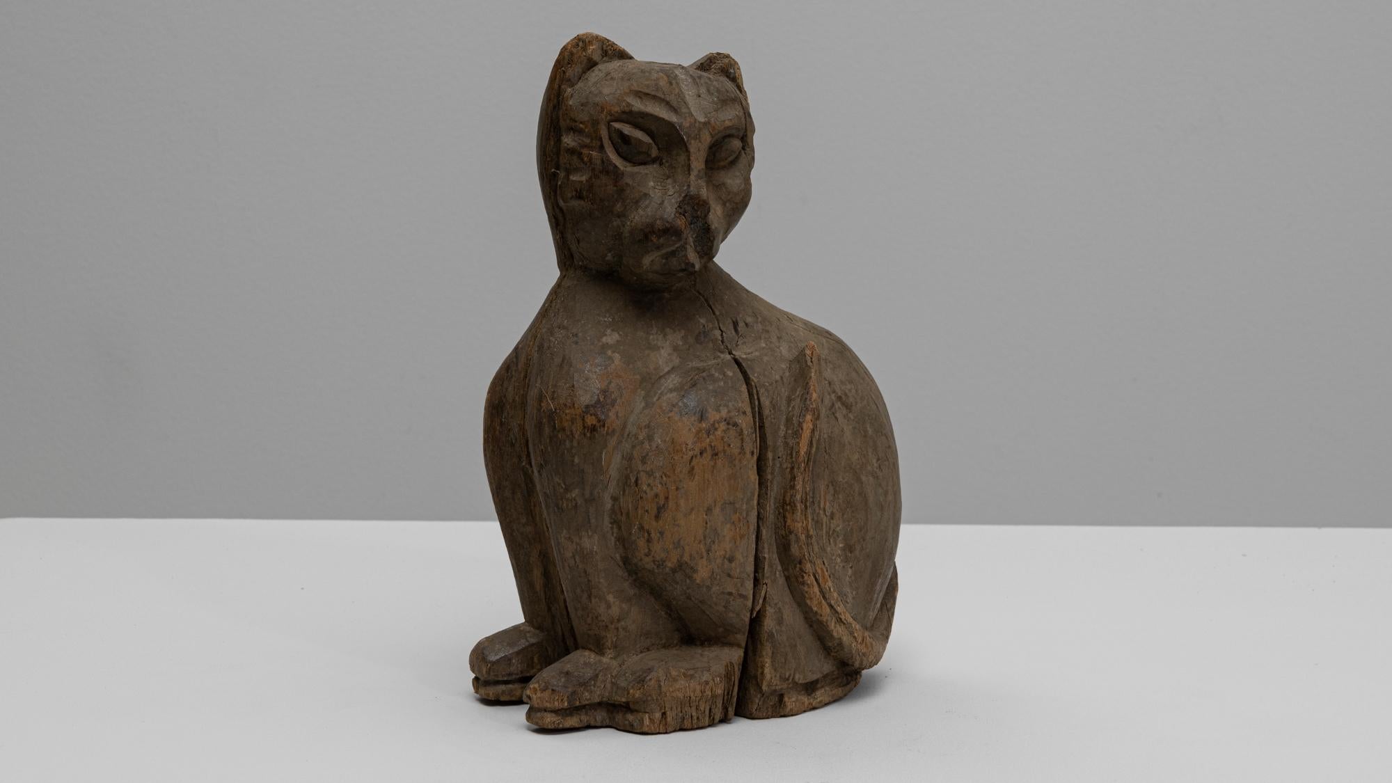Sculpture de chat en bois française du 20e siècle en vente 1