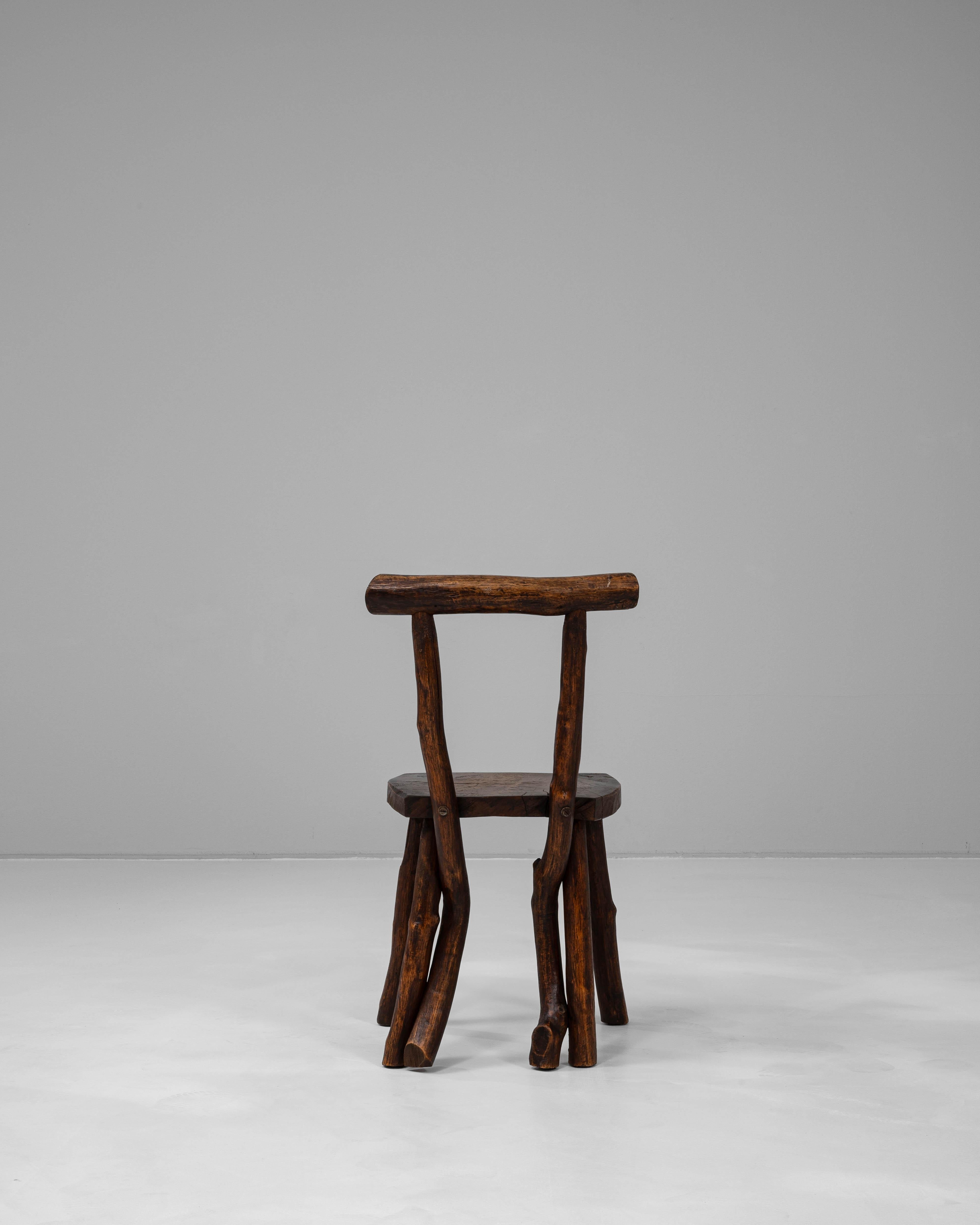 XX secolo 20th Century French Wooden Chair in vendita