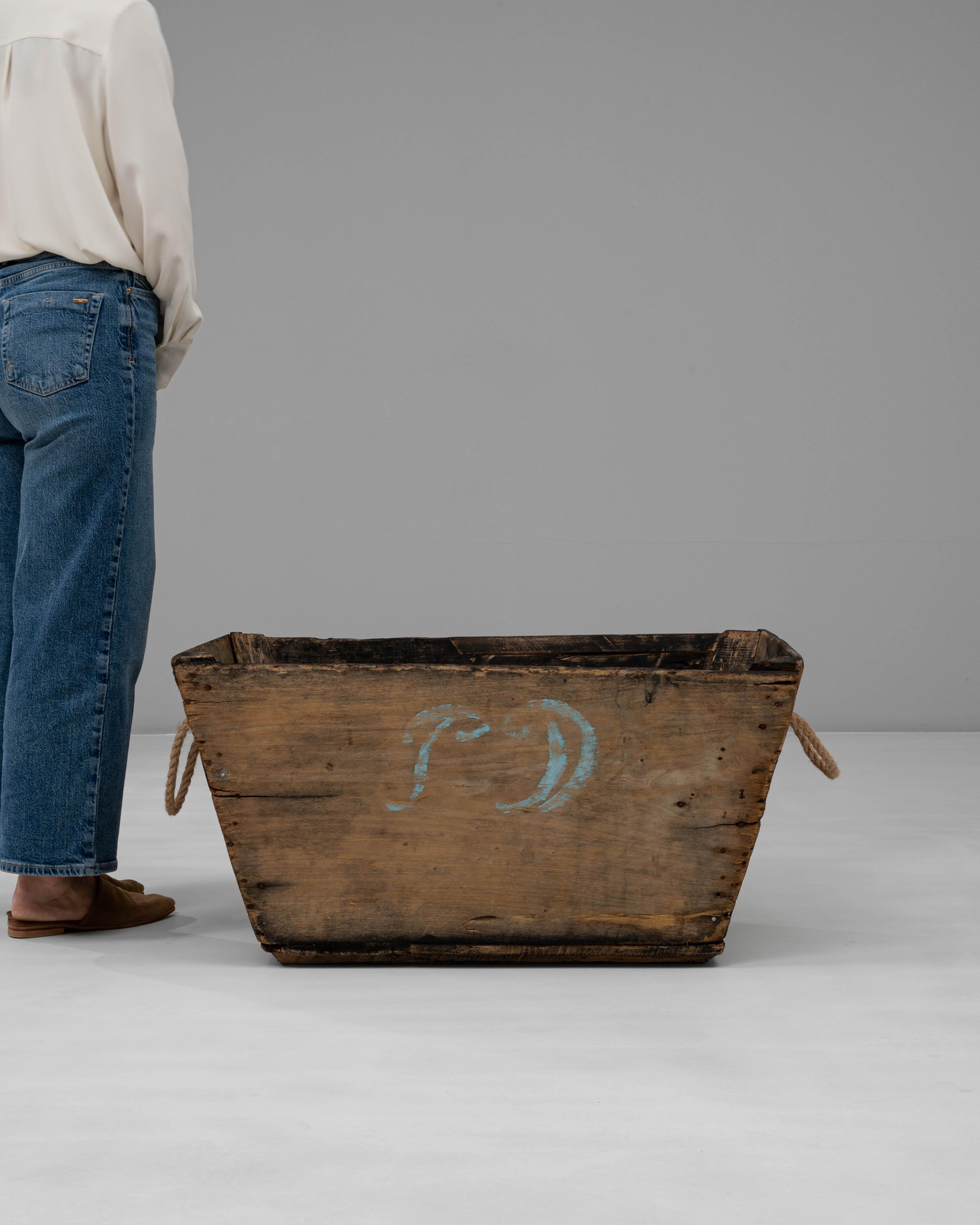 Cesta de madera francesa del siglo XX para vendimiar champán Francés en venta