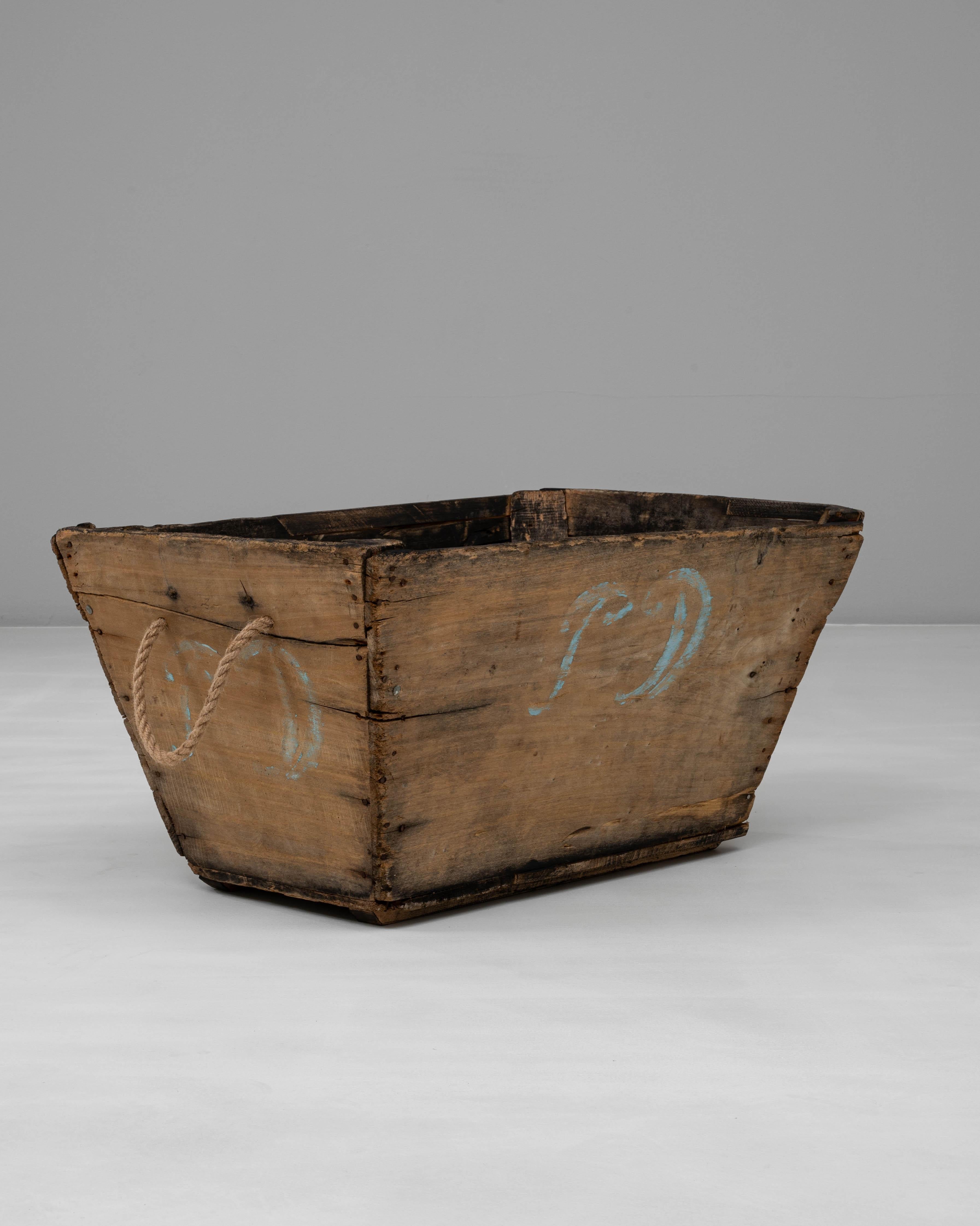 Cesta de madera francesa del siglo XX para vendimiar champán en venta 1