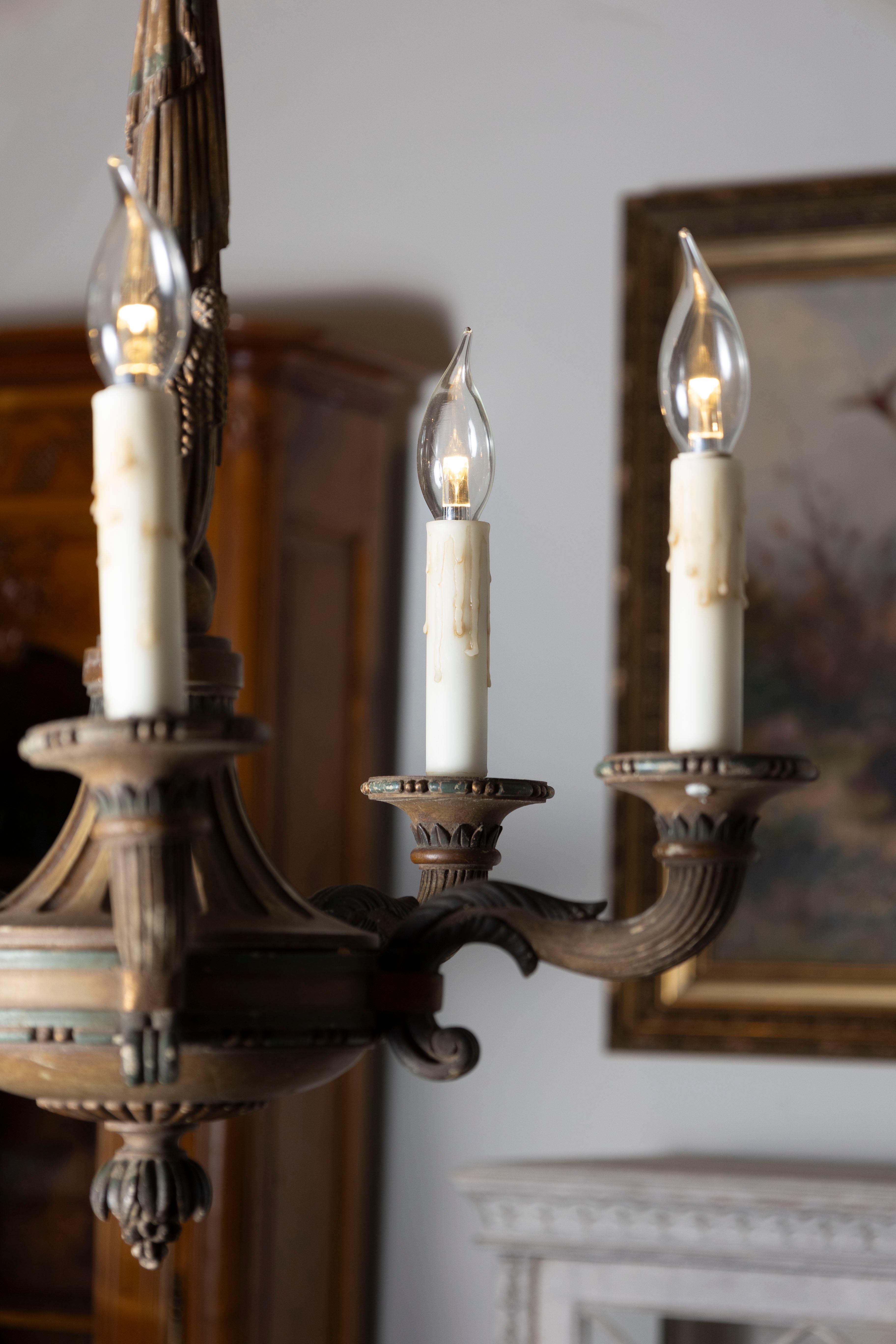 20th-Century French Wooden Chandelier with Candle-Style Fixtures For Sale 2