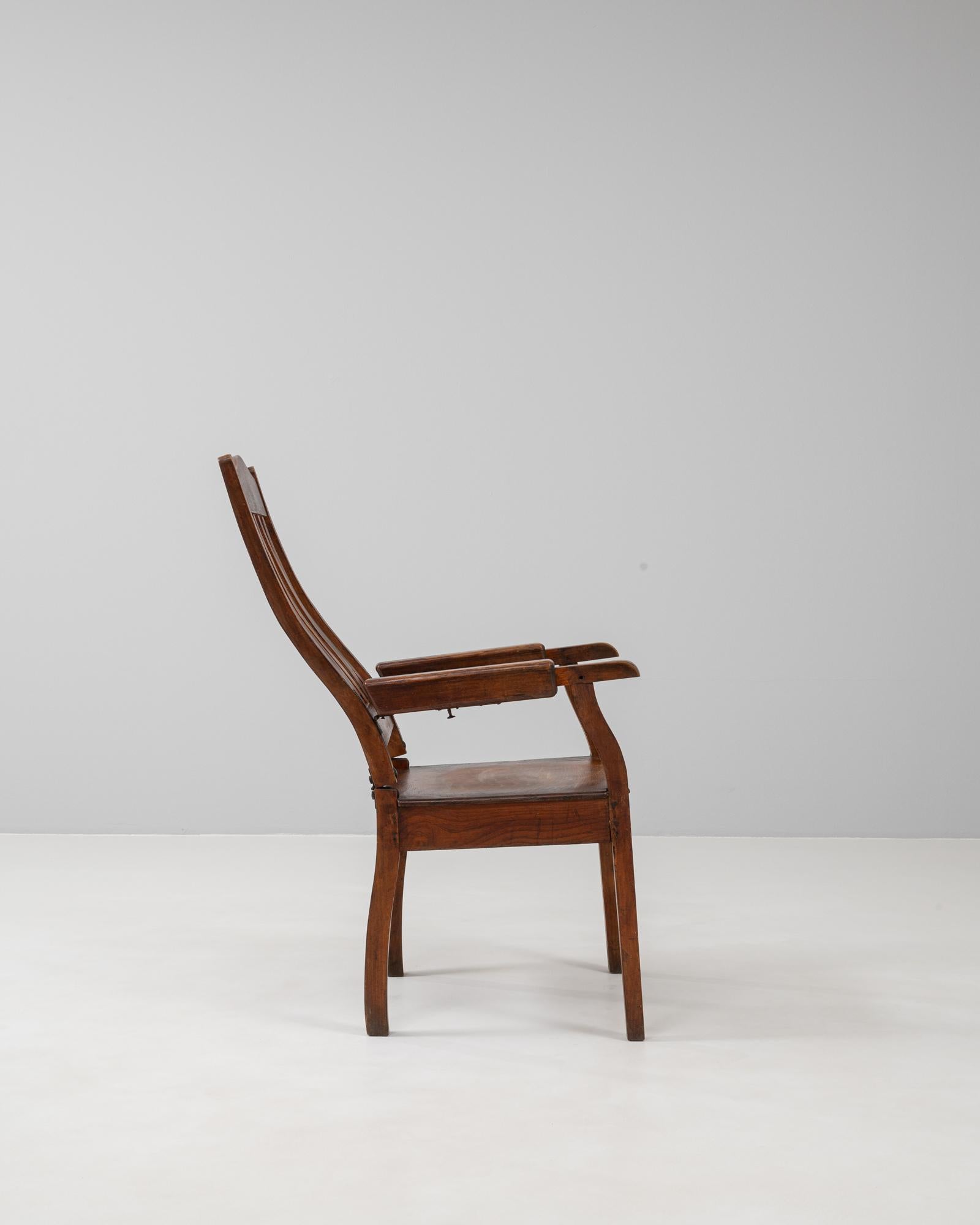 Poltrona Foldes in legno francese del XX secolo in vendita 8