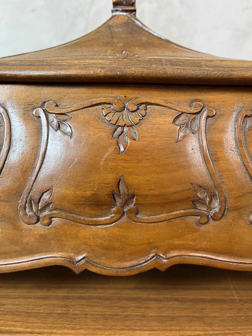 20. Jahrhundert Französisch Holzschmuck Boxe, 1940er Jahre im Angebot 6