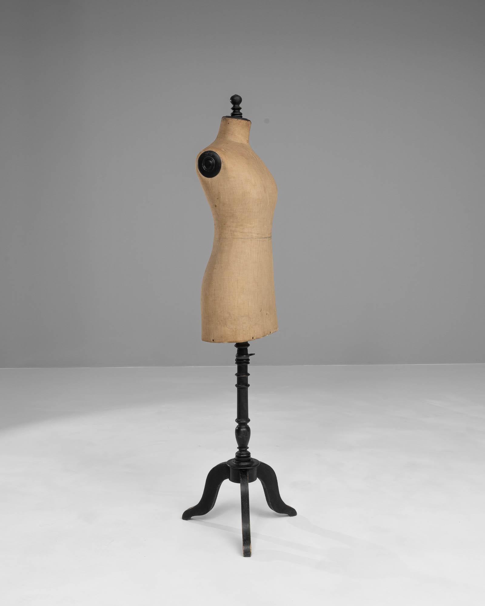 20th Century French Wooden Mannequin 7