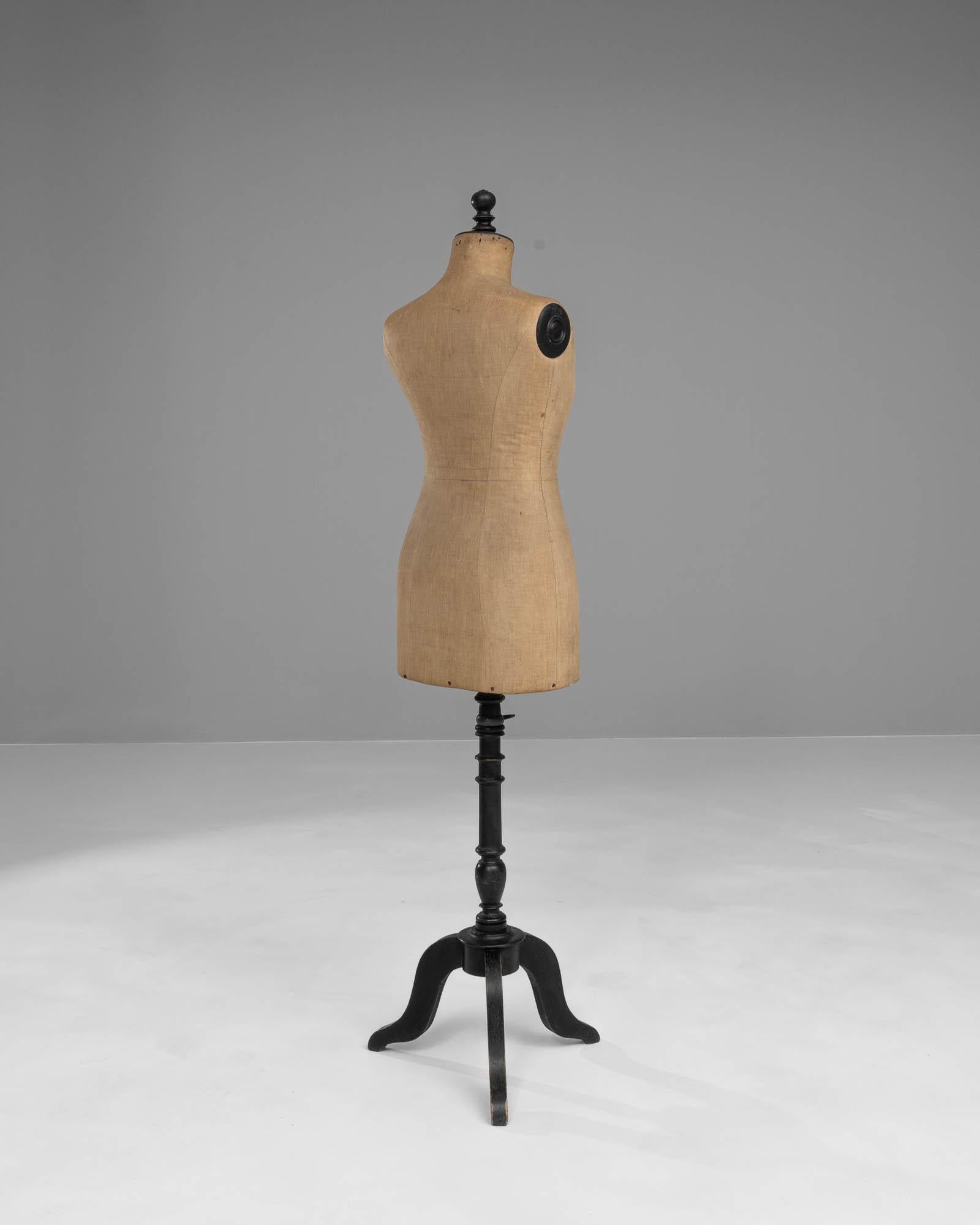 20th Century French Wooden Mannequin 9