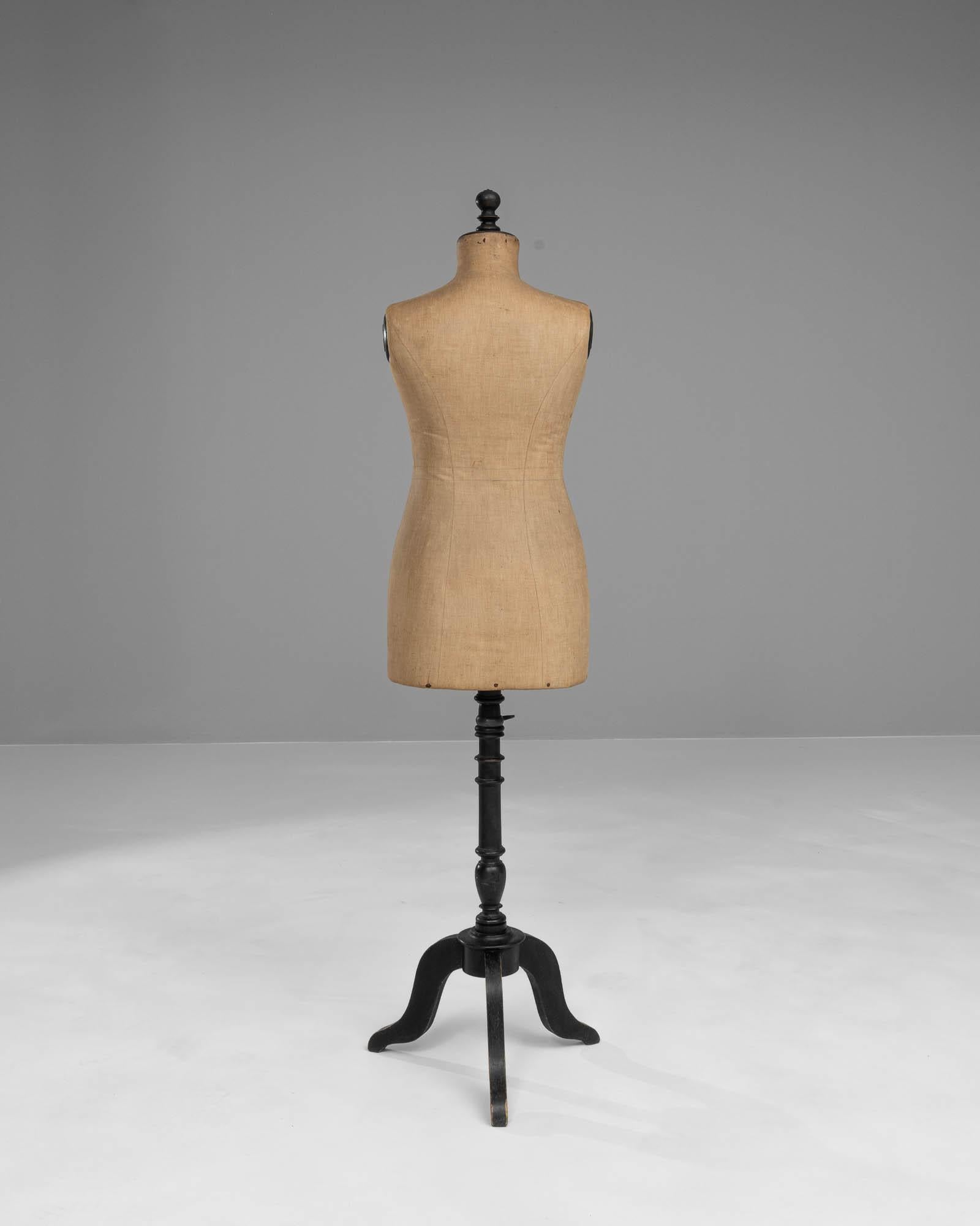 20th Century French Wooden Mannequin 10