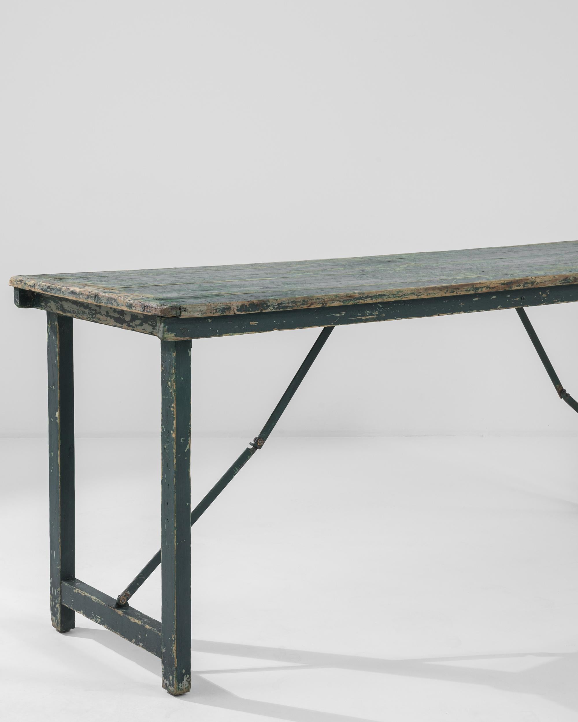 20th Century French Wooden Patinated Folding Table For Sale 2