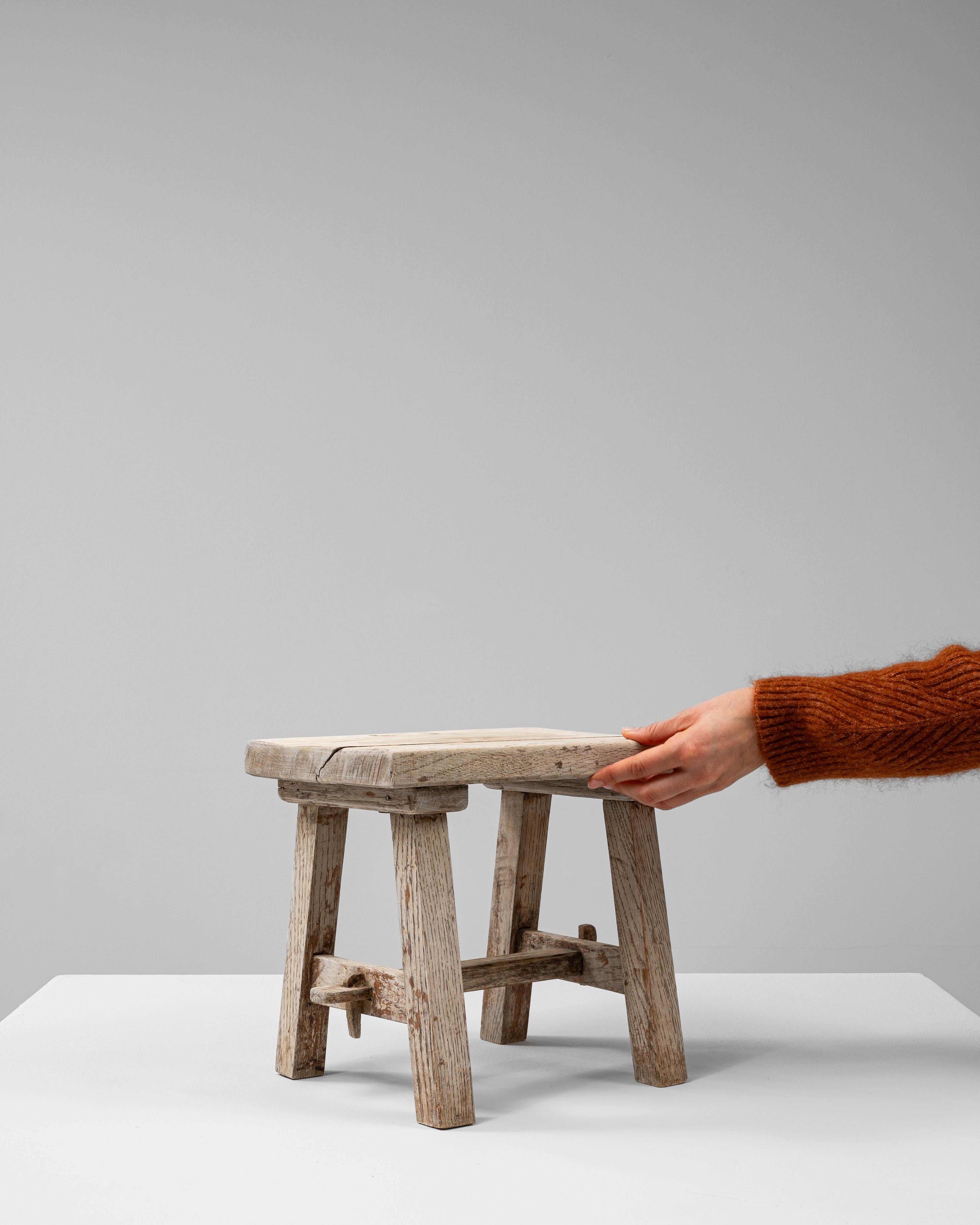 Pedestal de madera francés del siglo XX Madera en venta
