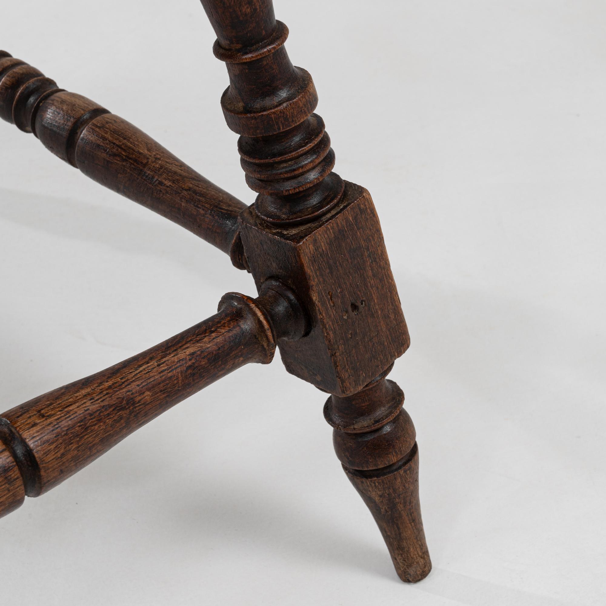 Piédestal en bois français du 20e siècle à la patine d'origine en vente 5