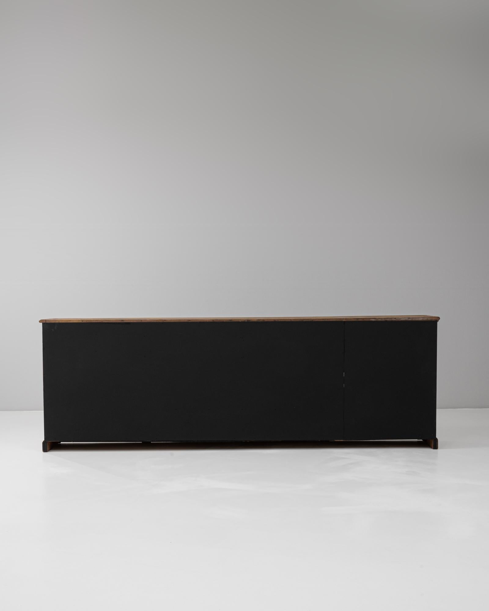 20th Century French Wooden Sorting Cabinet with Drawers For Sale 10