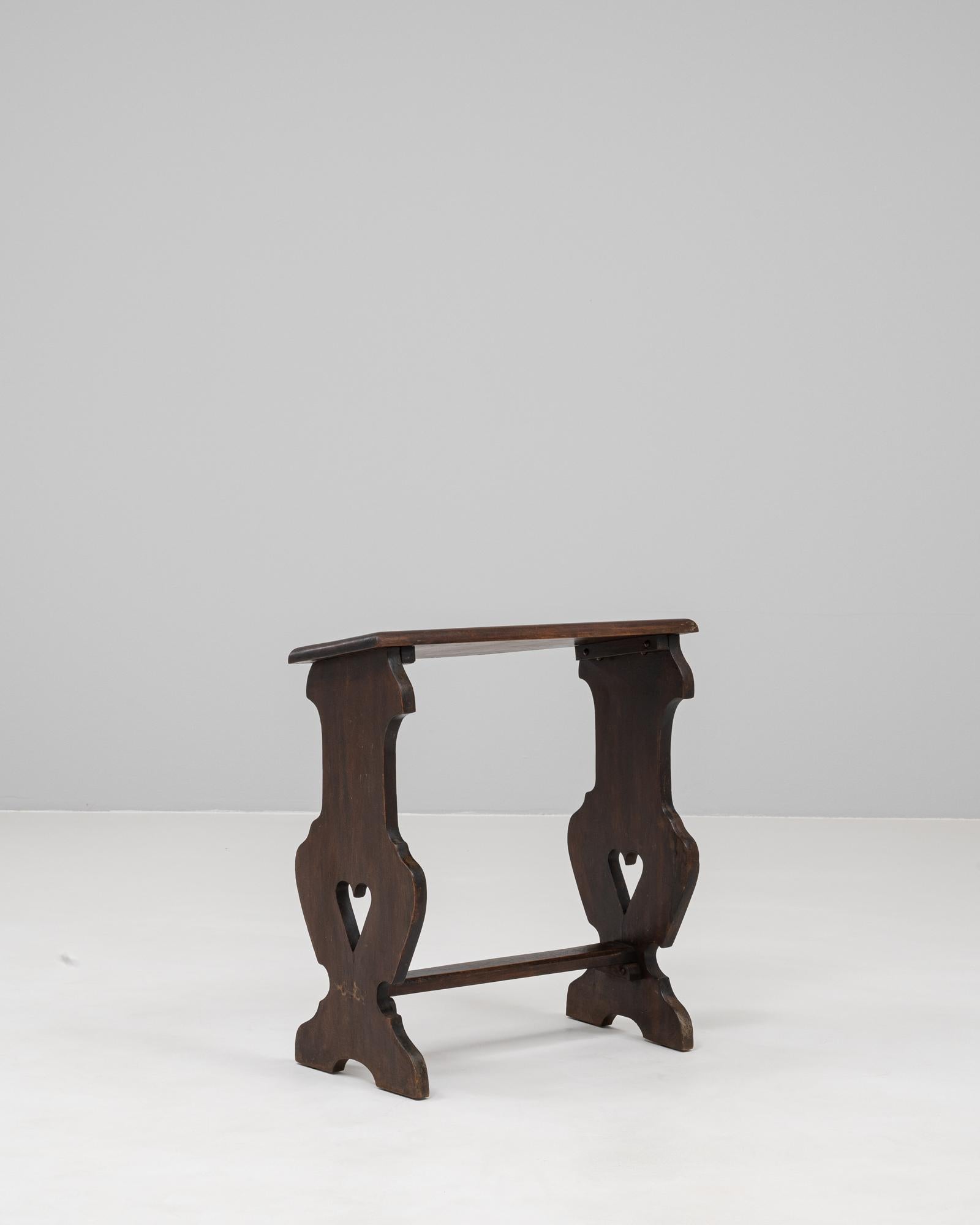 20th Century French Wooden Stool For Sale 2