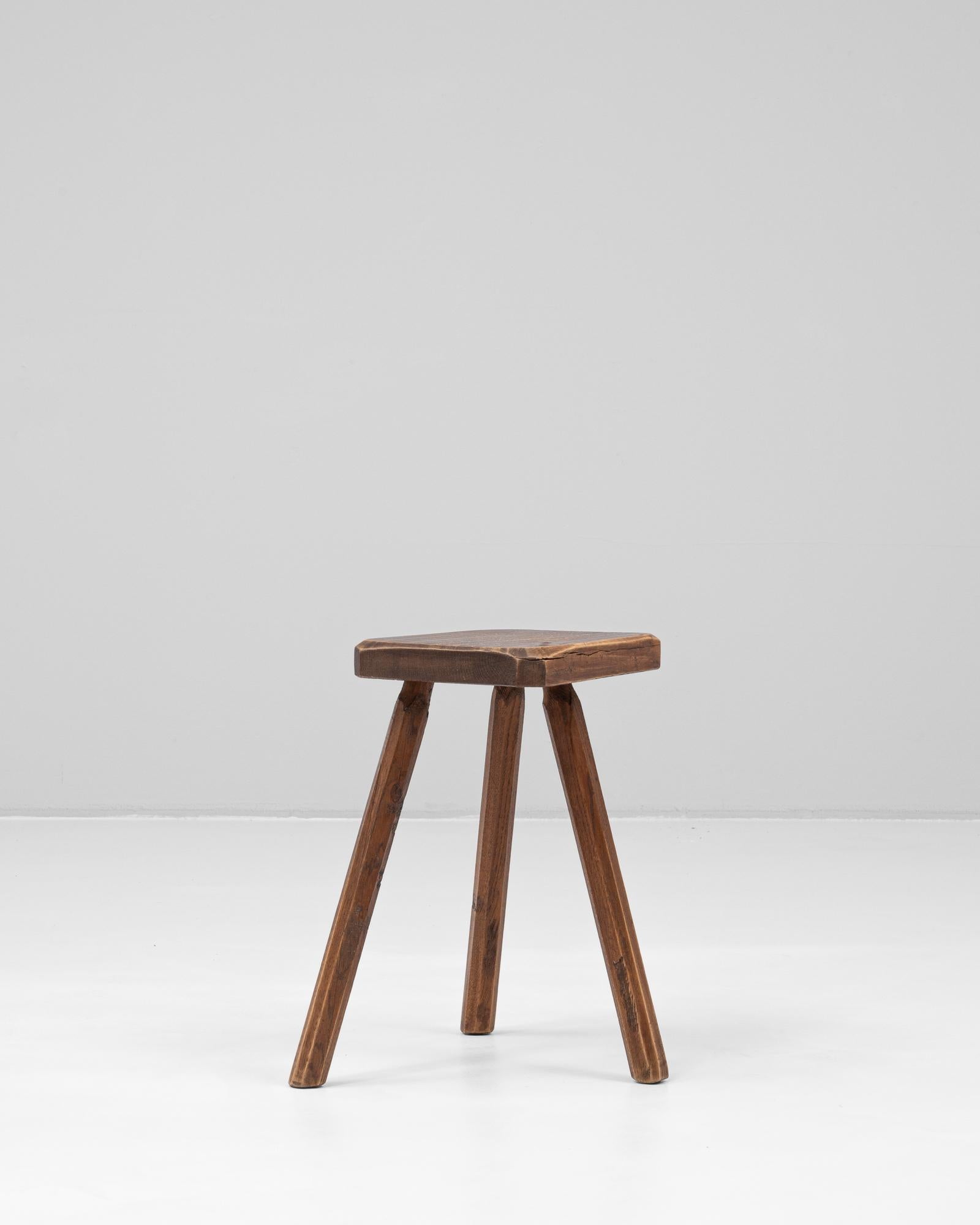 20th Century French Wooden Stool For Sale 3