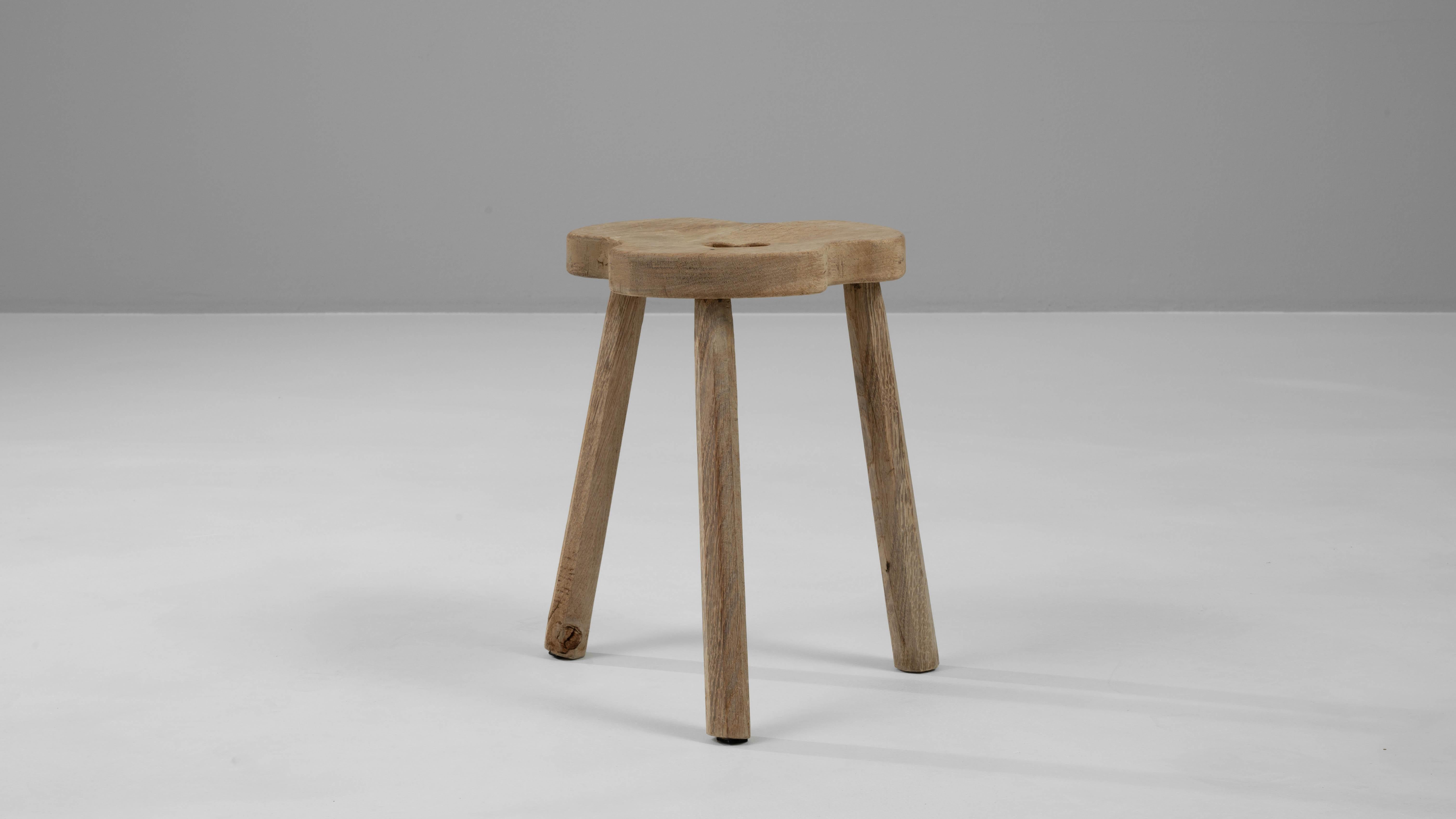 20th Century French Wooden Stool For Sale 4
