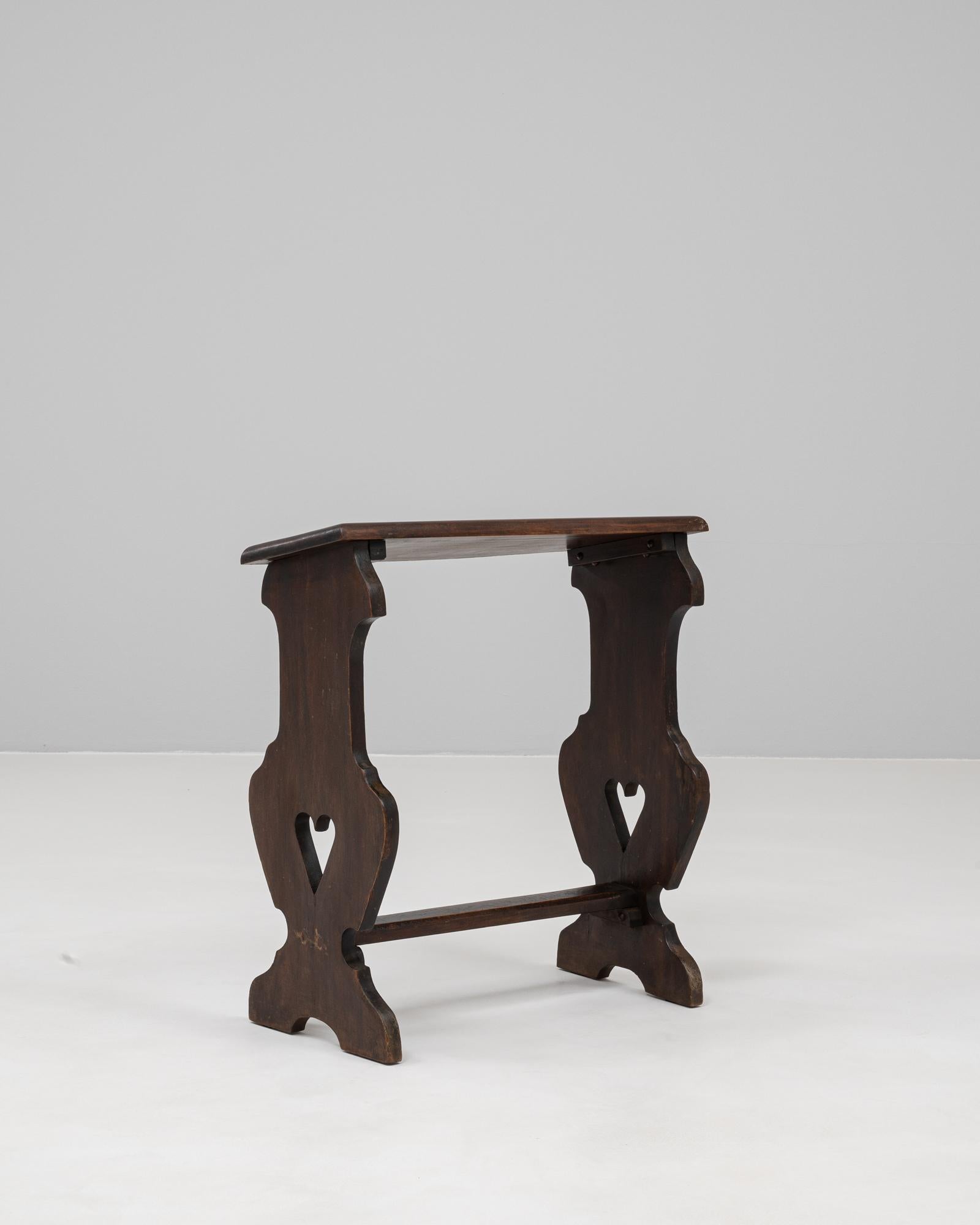 20th Century French Wooden Stool For Sale 5