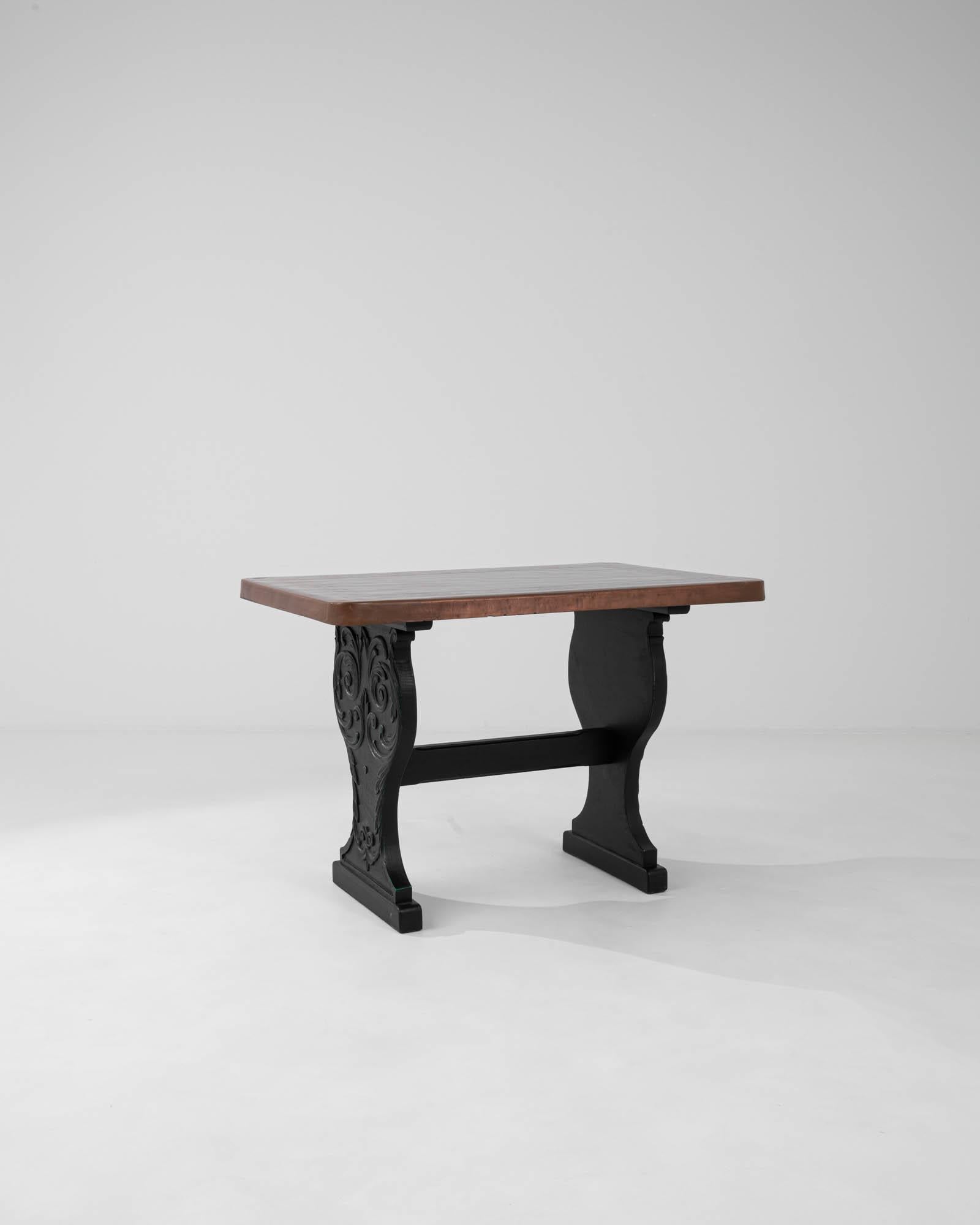 Mesa de madera francesa del siglo XX Madera en venta