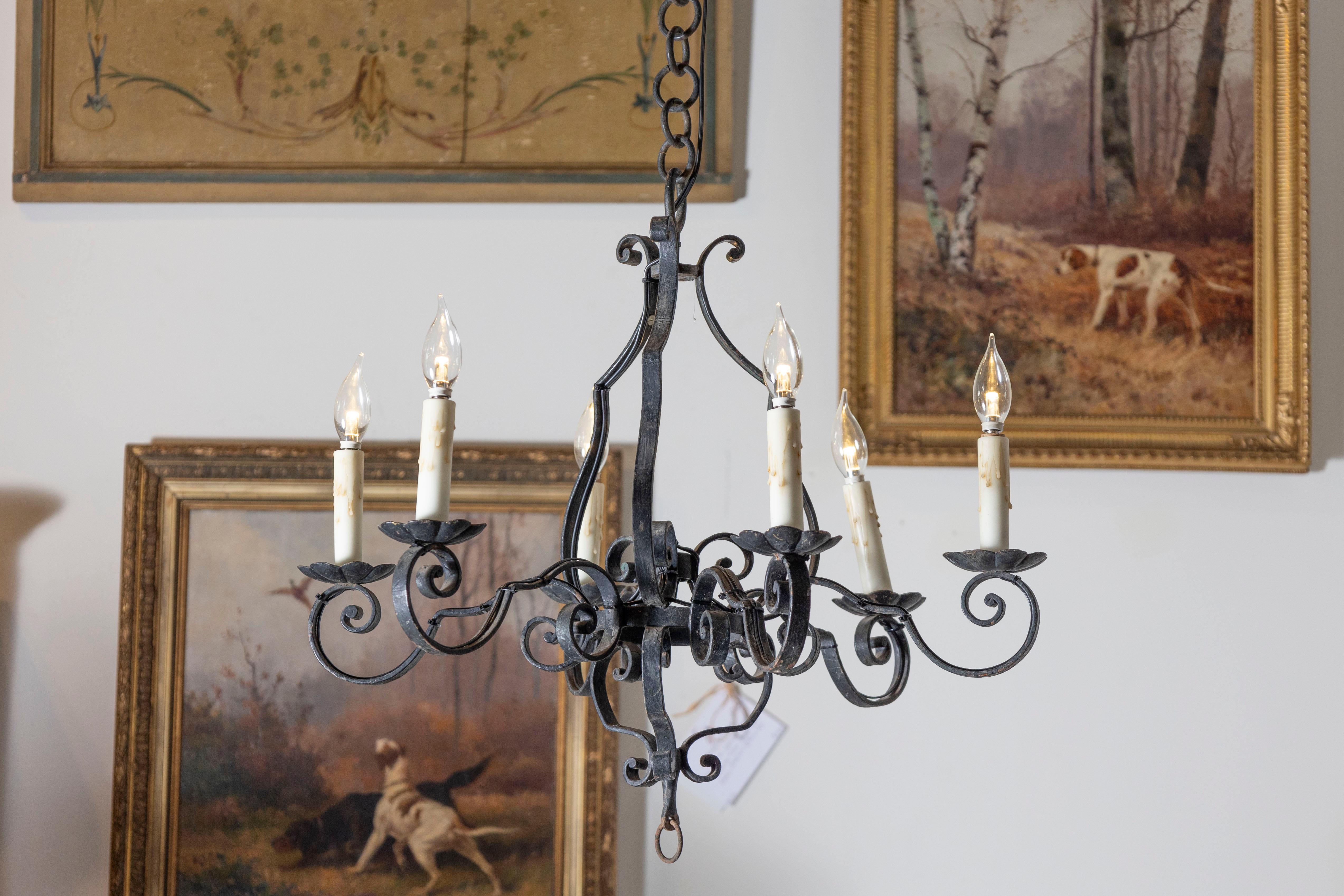 Stile provenzale Lampadari in ferro battuto francesi del XX secolo in vendita