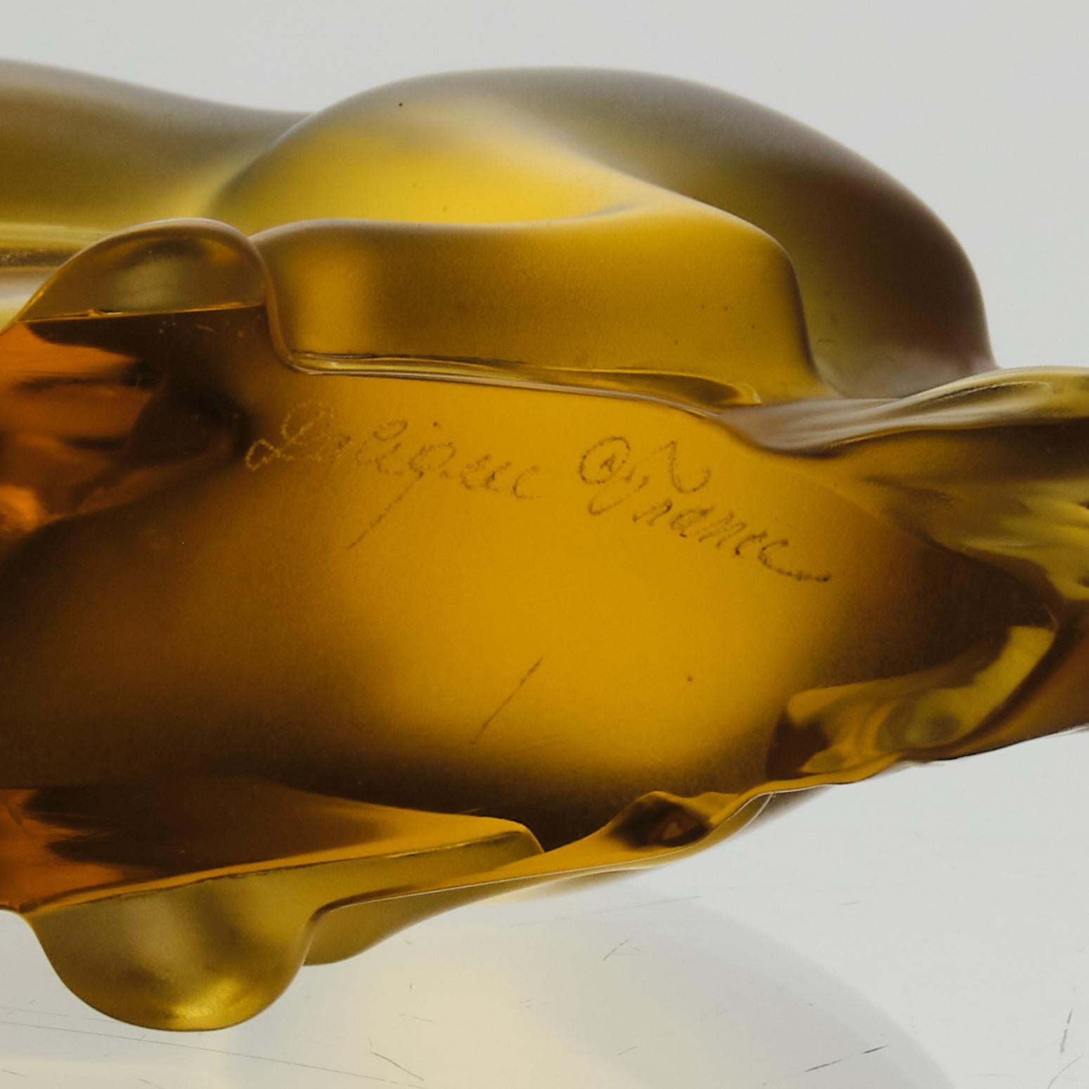 Sculpture en verre dépoli du 20e siècle intitulée 