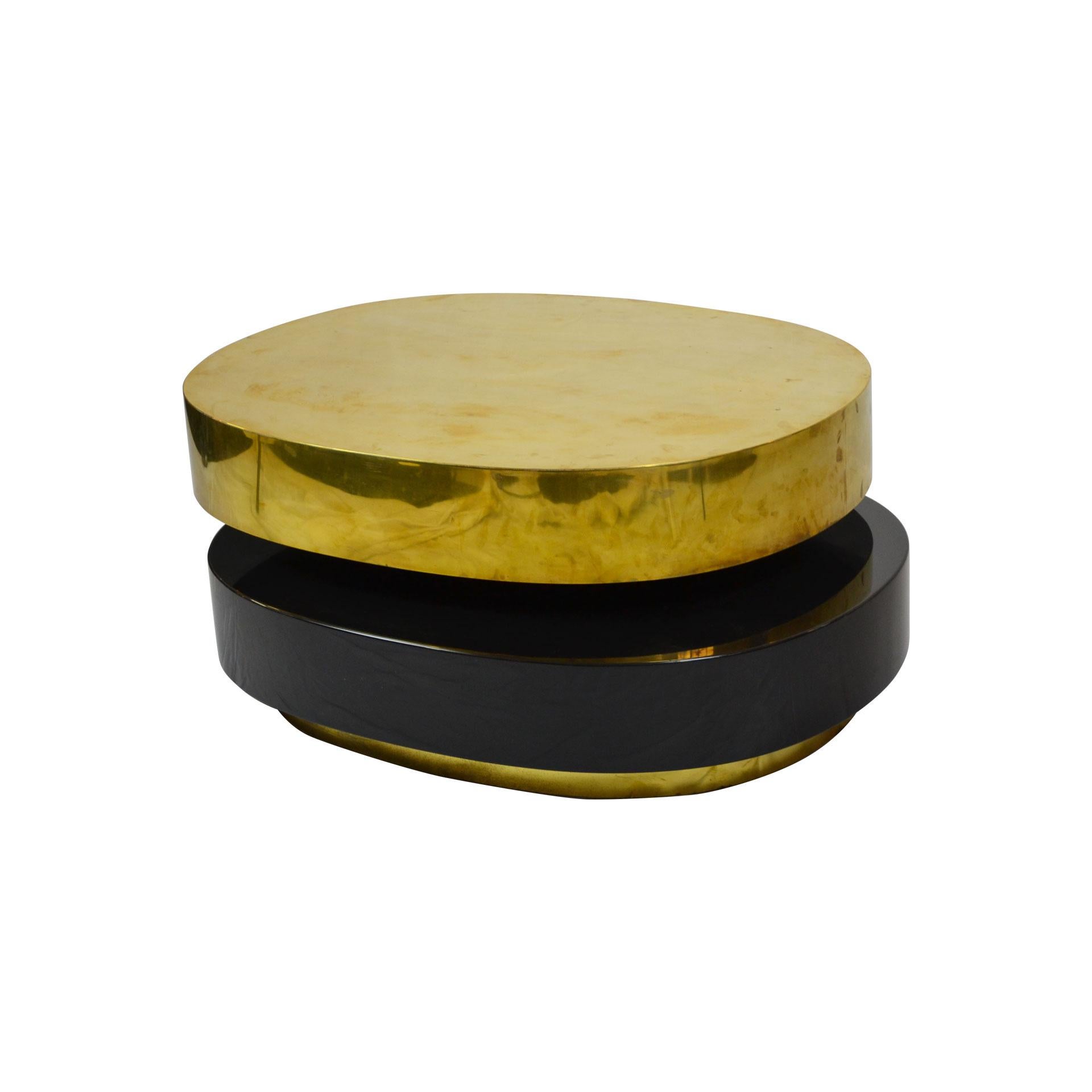 20th Century Gabriella Crespi Plurimi Coffe Table Lacquered wood and Brass 5