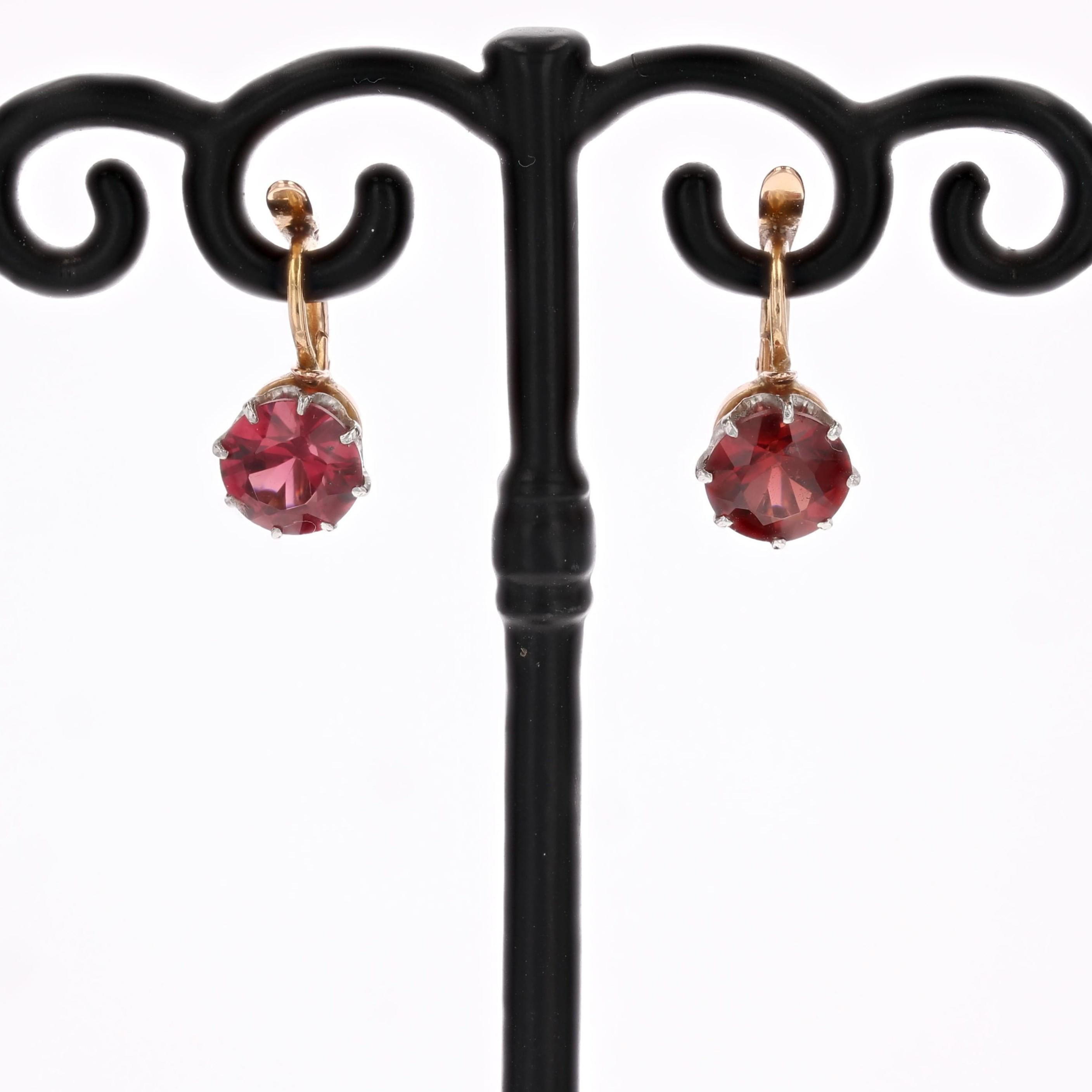 20th Century Garnet 18 Karat Rose Platinum Gold Lever- Back Earrings For Sale 3