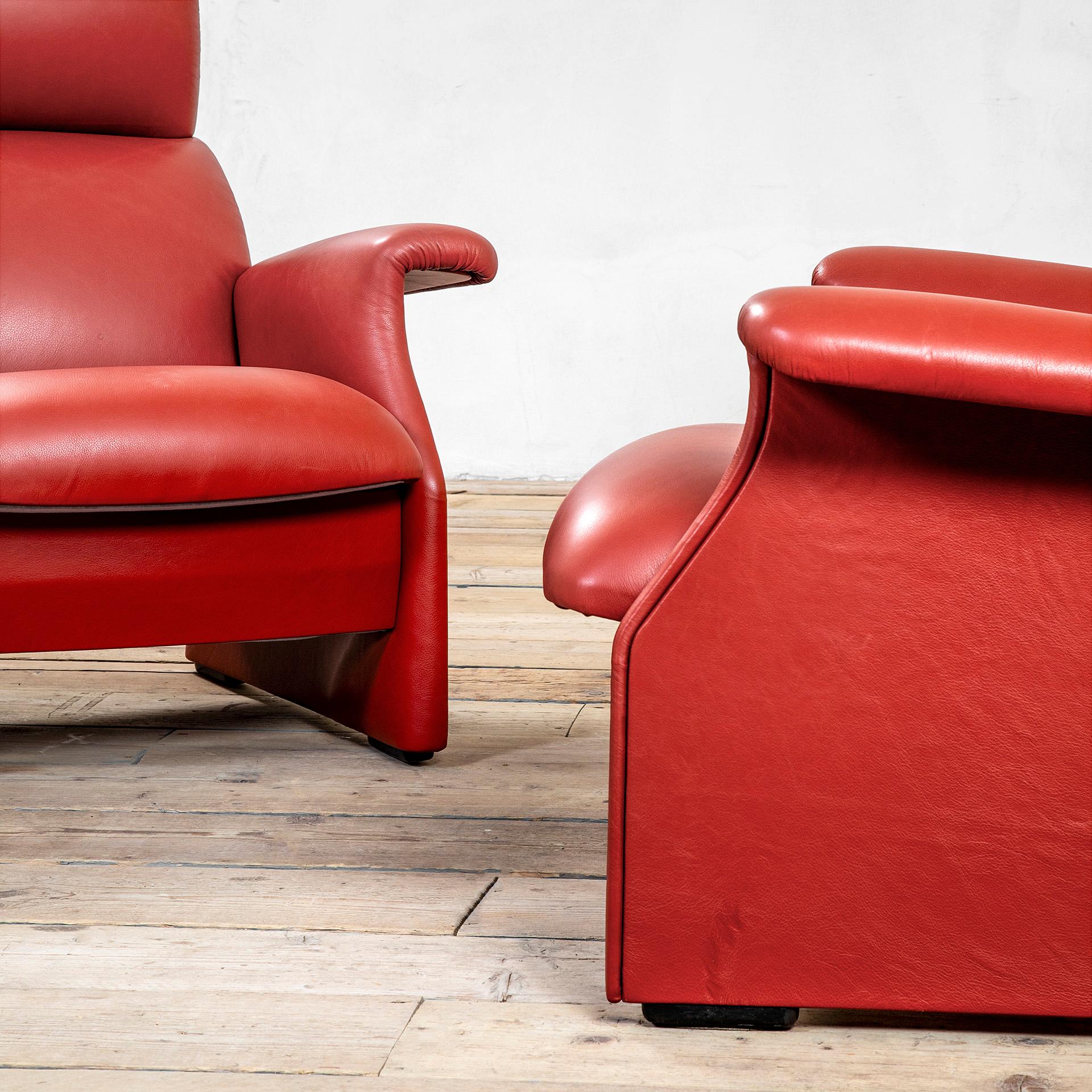 Faux Leather 20th Century Gavina Studio Pair of Armchairs mod. Viscontea Red Leather, 1980s For Sale