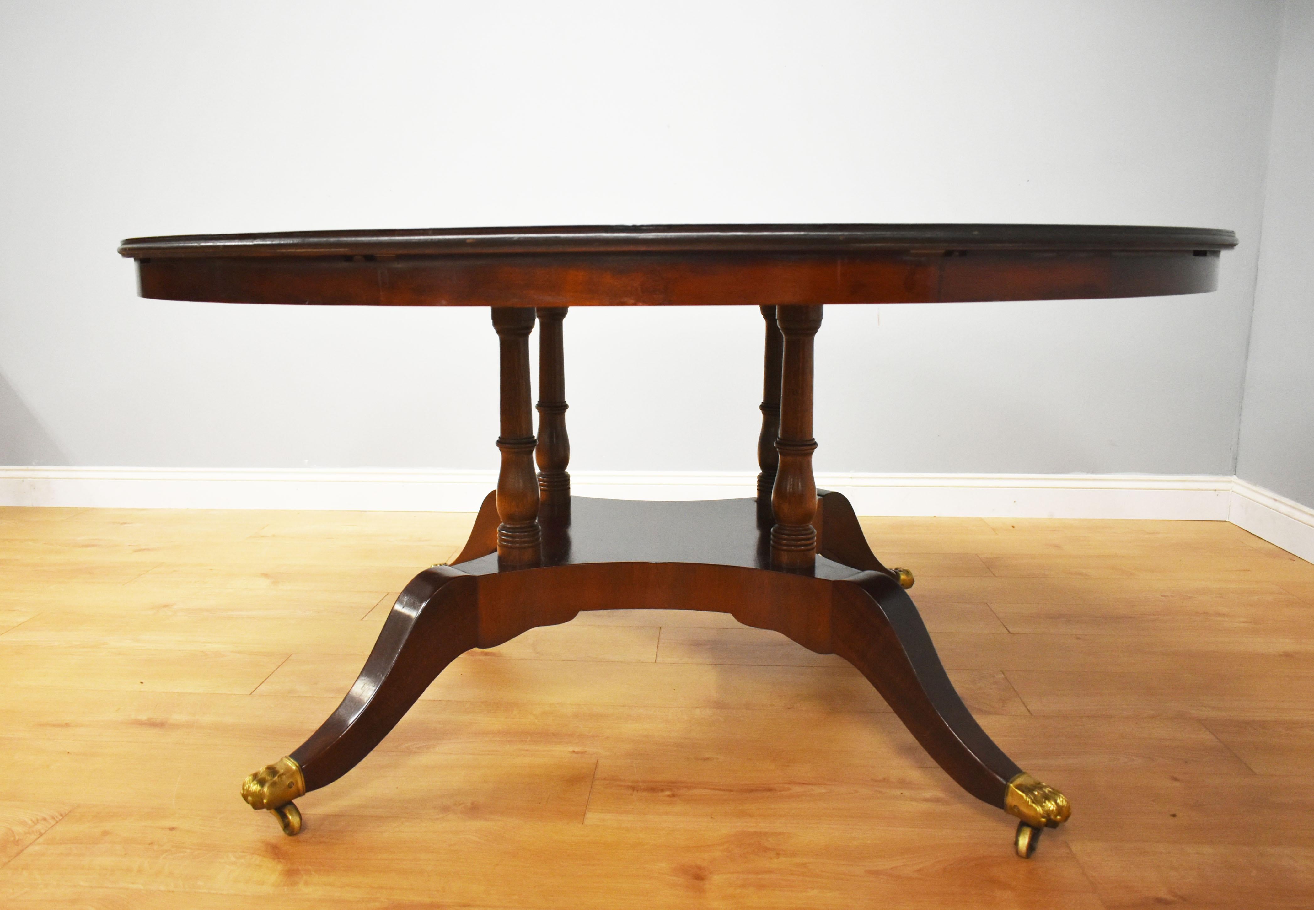 20th Century George III Style Flame Mahogany 12 Seat Jupe Table 3