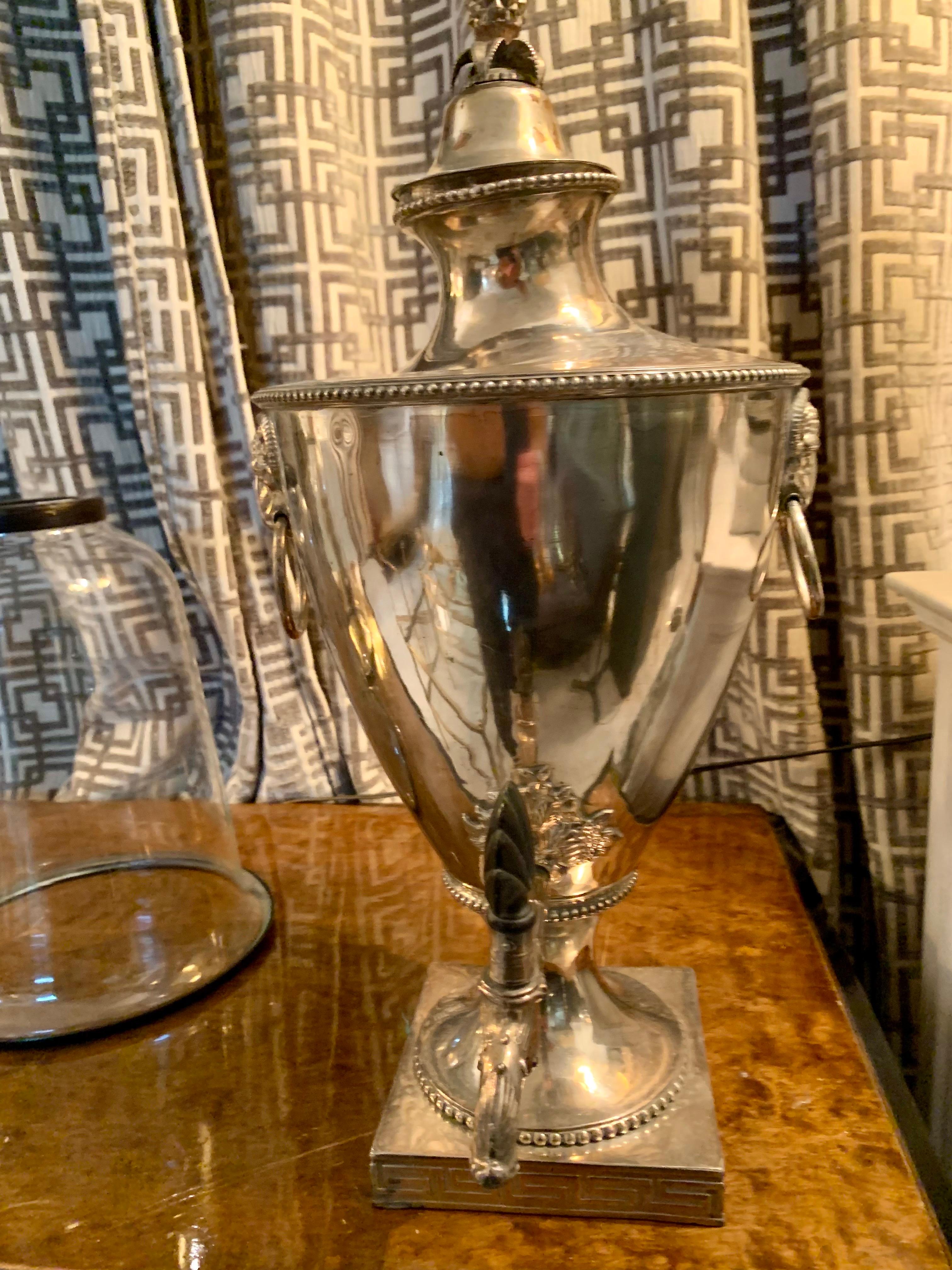 20. Jahrhundert George III Syle Samowar in Silber Kupfer im Angebot 3