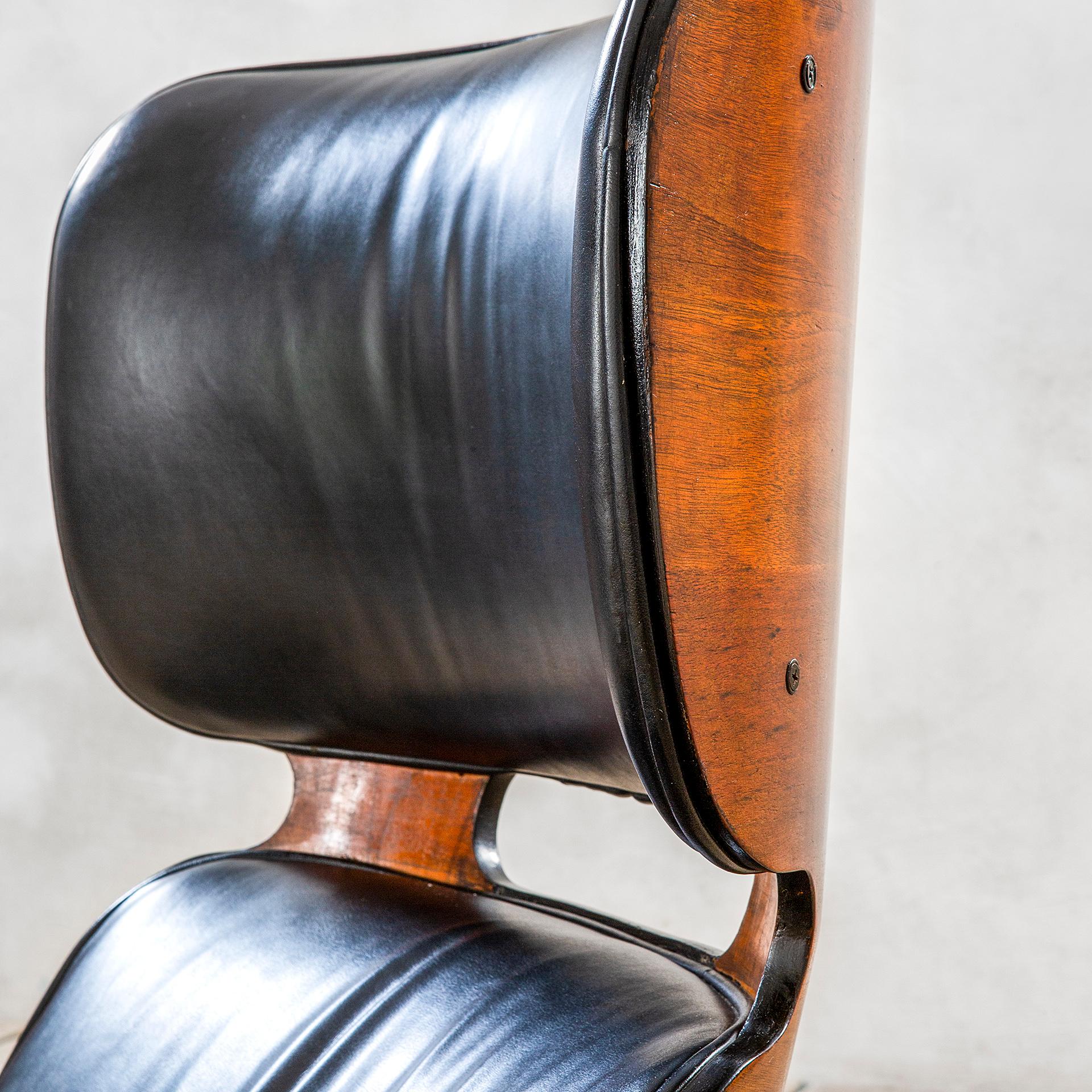 20th Century George Mulhauser Reclining Lounge Chair in Wood and Leather '50s In Good Condition In Turin, Turin