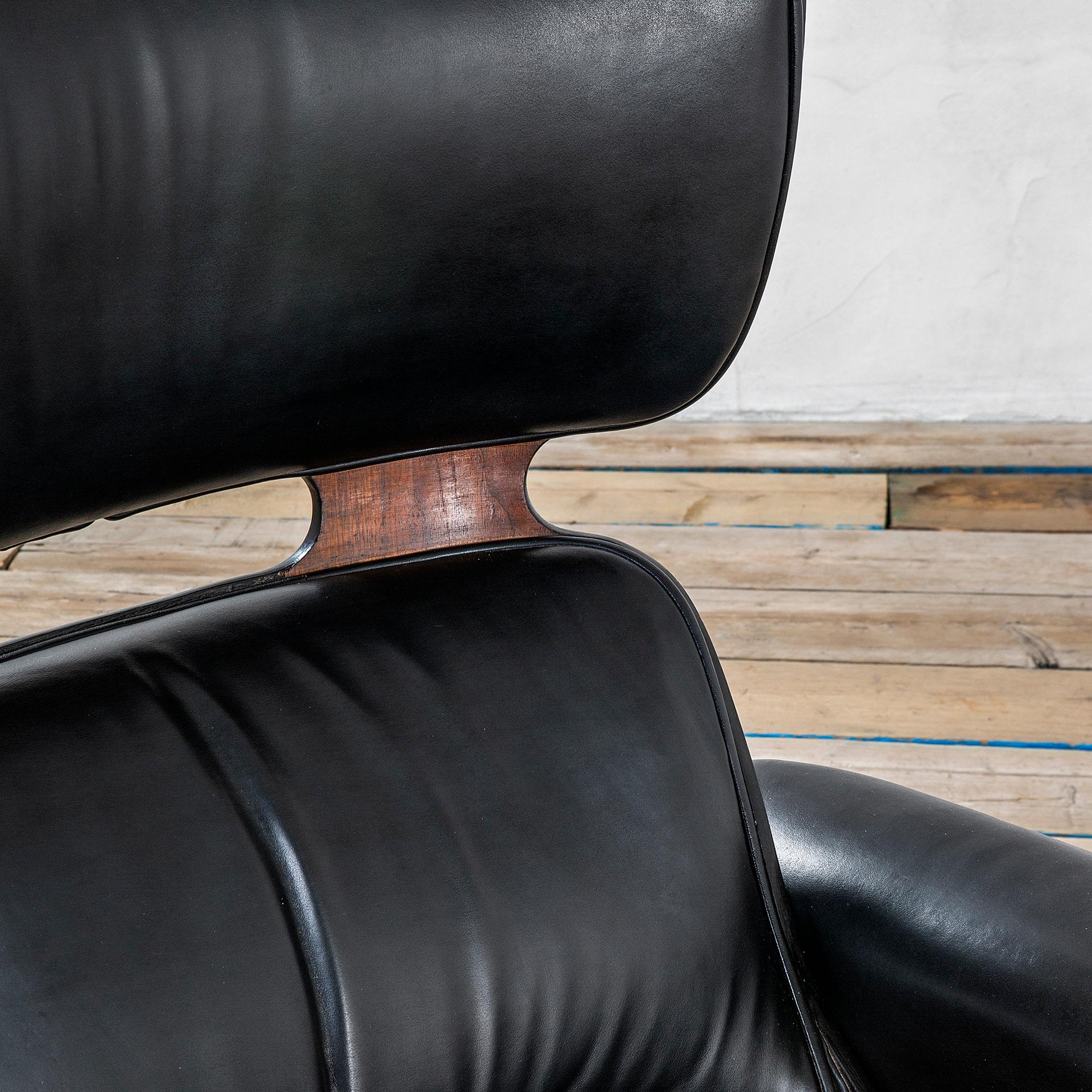 Mid-20th Century 20th Century George Mulhauser Reclining Lounge Chair in Wood and Leather '50s