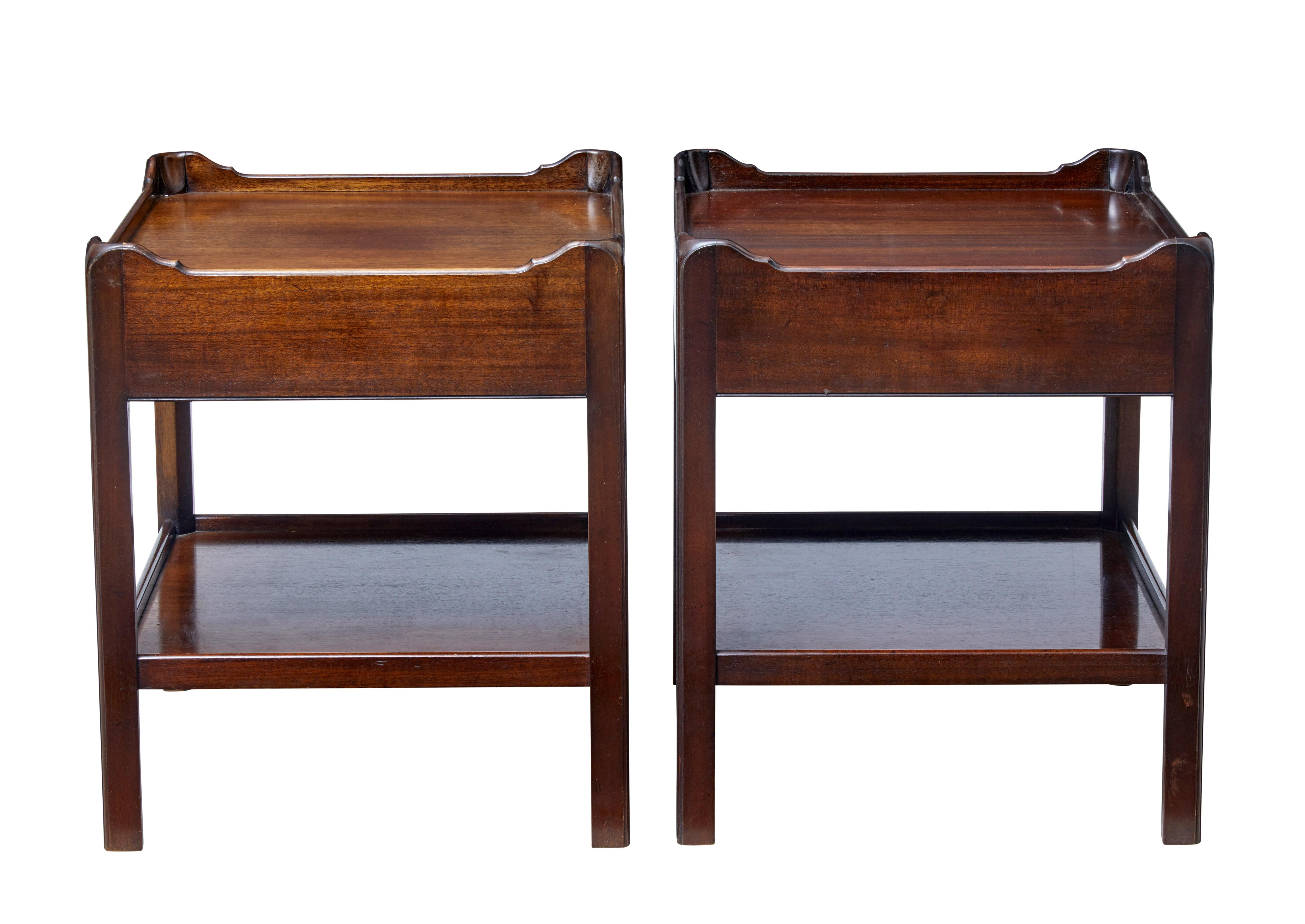 Woodwork 20th Century Georgian Design Mahogany Bedside Tables