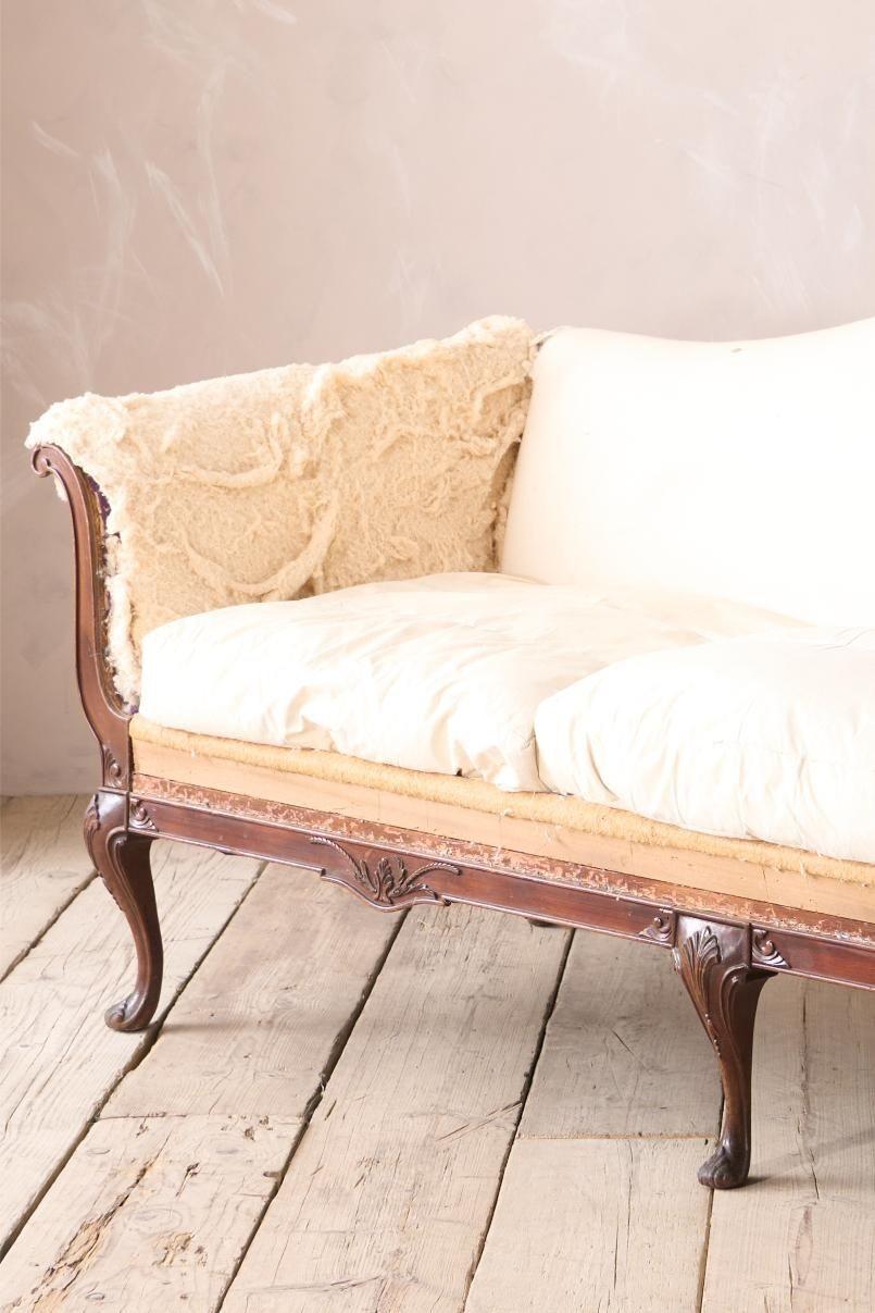 20th century Georgian style Camel backed sofa For Sale 1