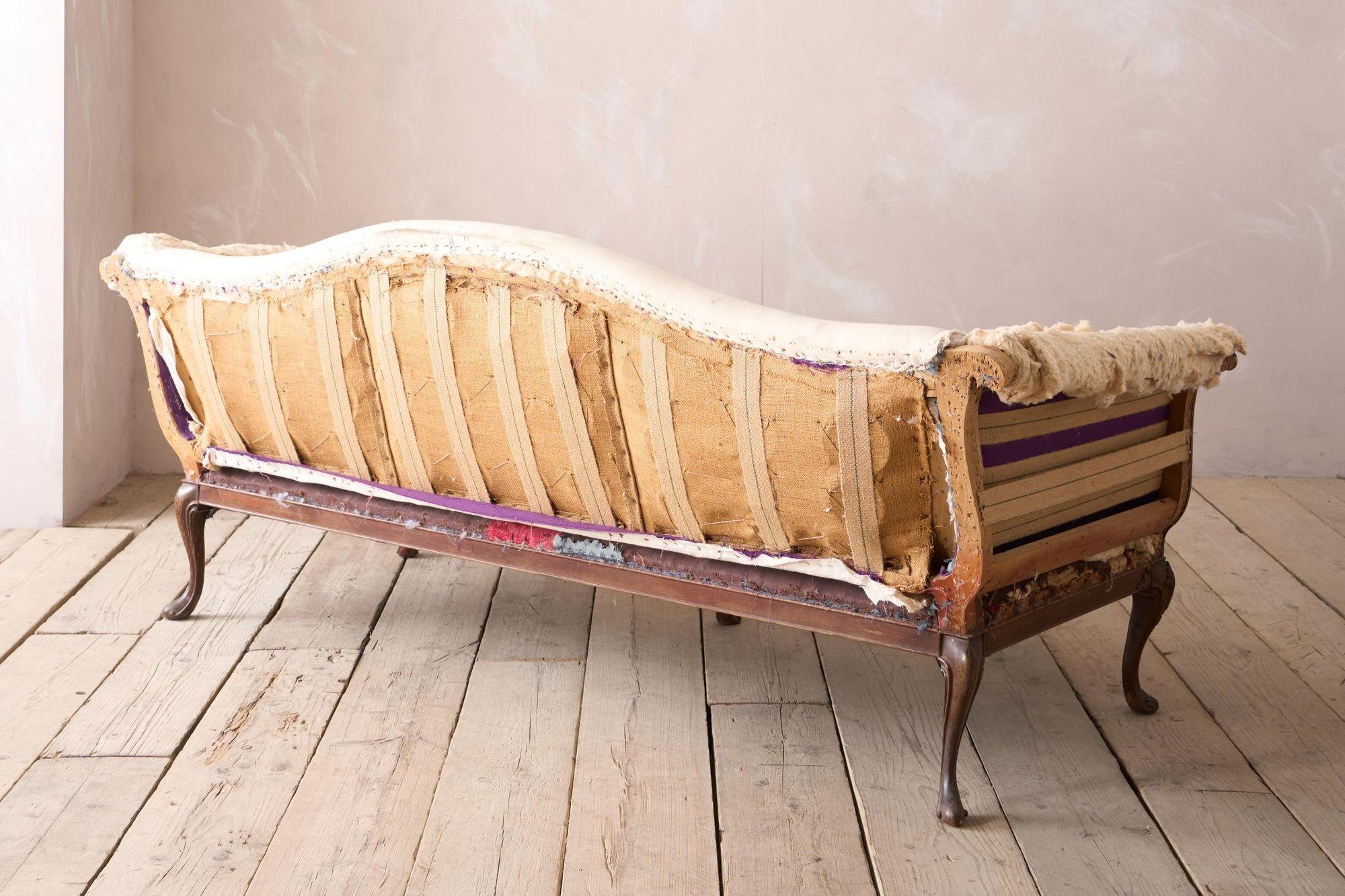 20th century Georgian style Camel backed sofa For Sale 2