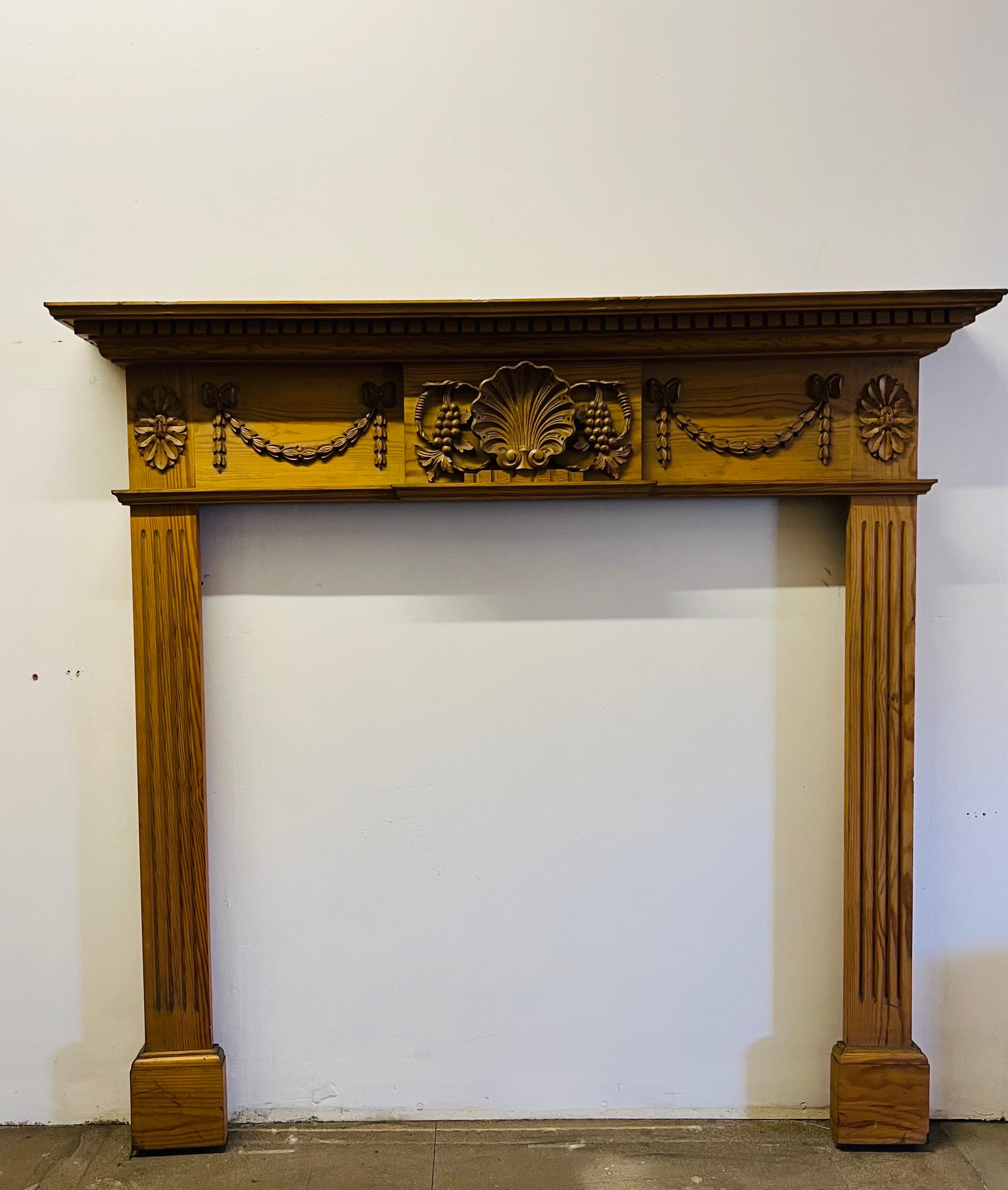 20th Century Georgian Style Hand-Carved Pine Mantelpiece Fireplace Surround For Sale 13