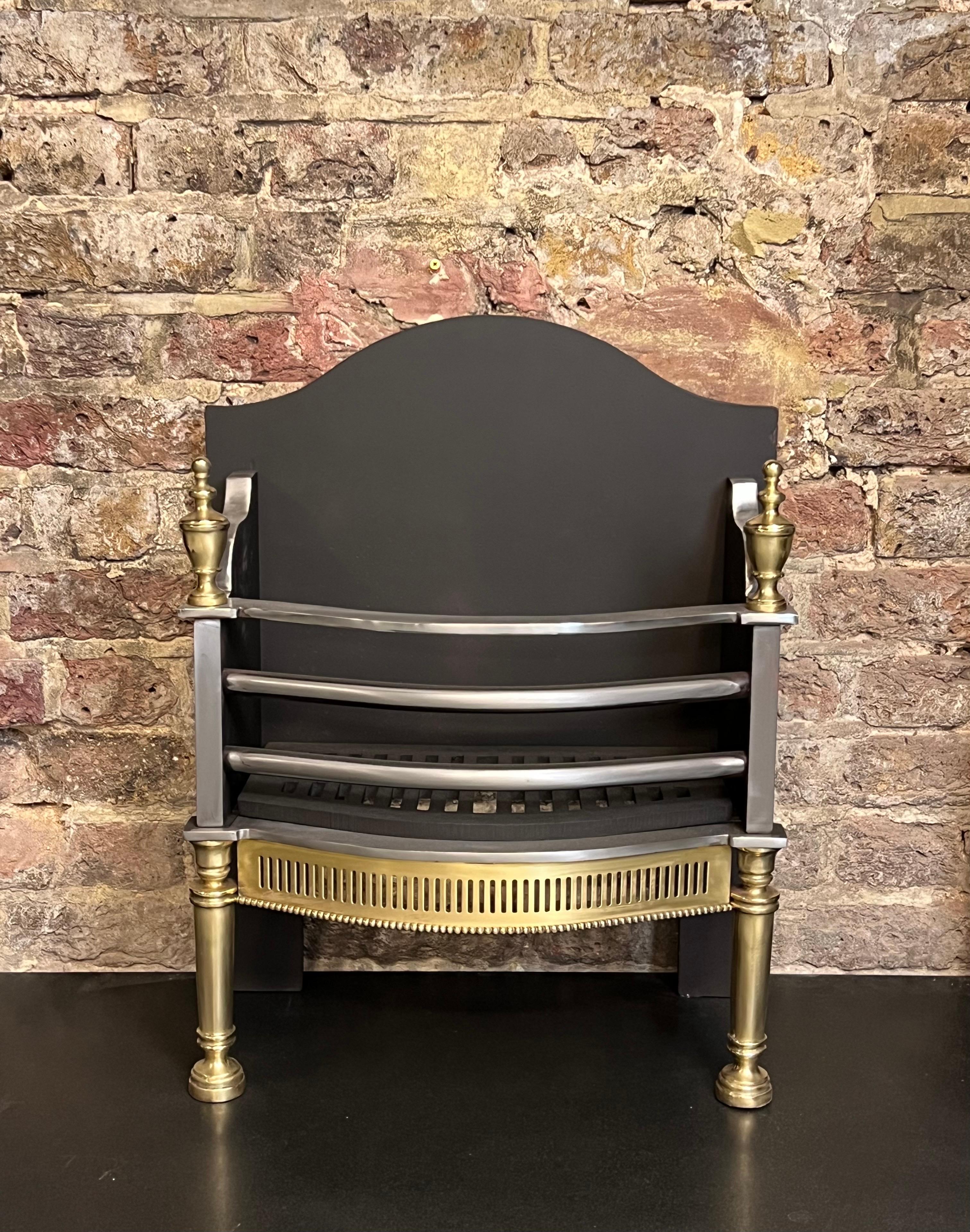 20th Century Georgian Style Iron & Brass Fireplace Basket Grate For Sale 5