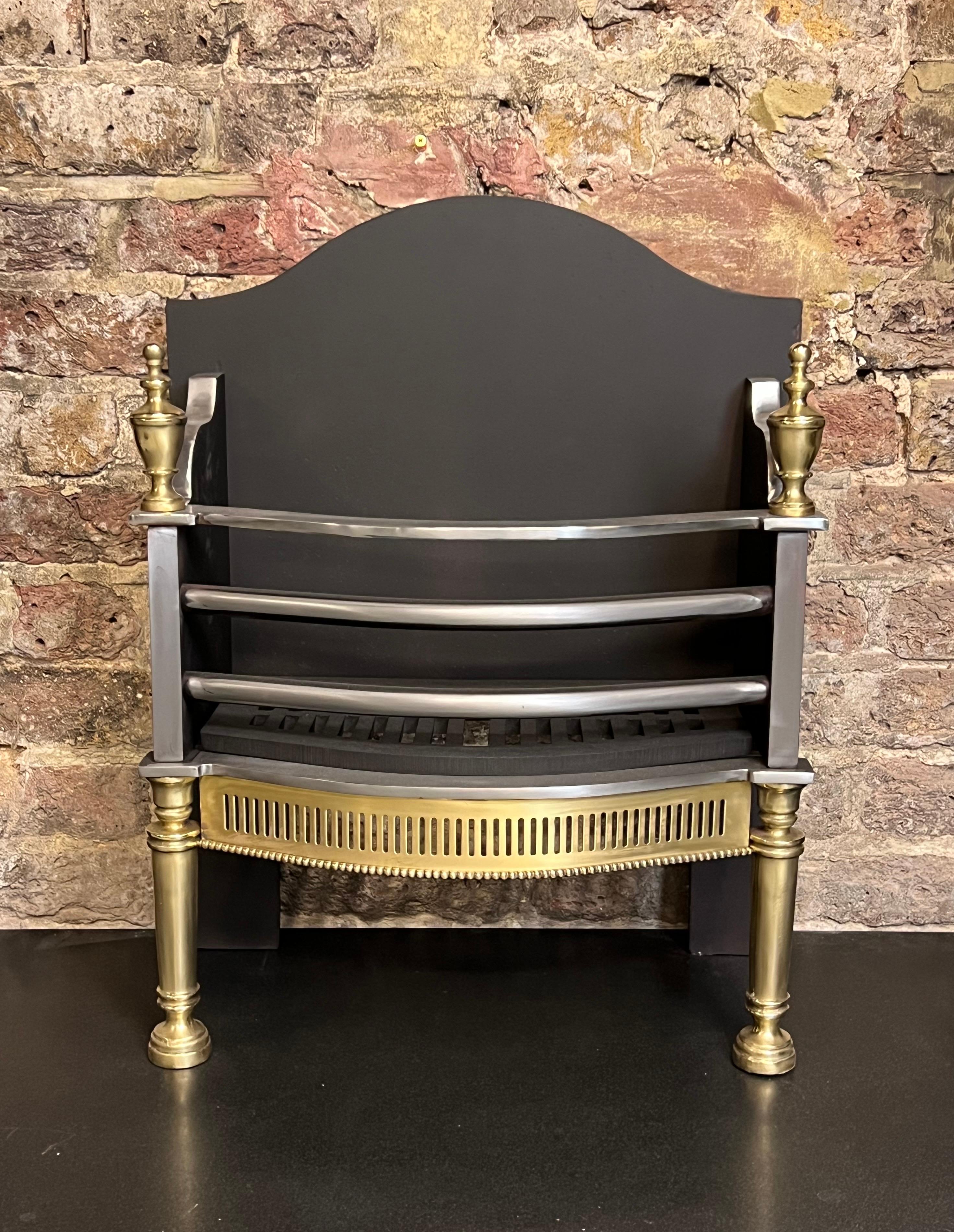 20th Century Georgian Style Iron & Brass Fireplace Basket Grate For Sale 8