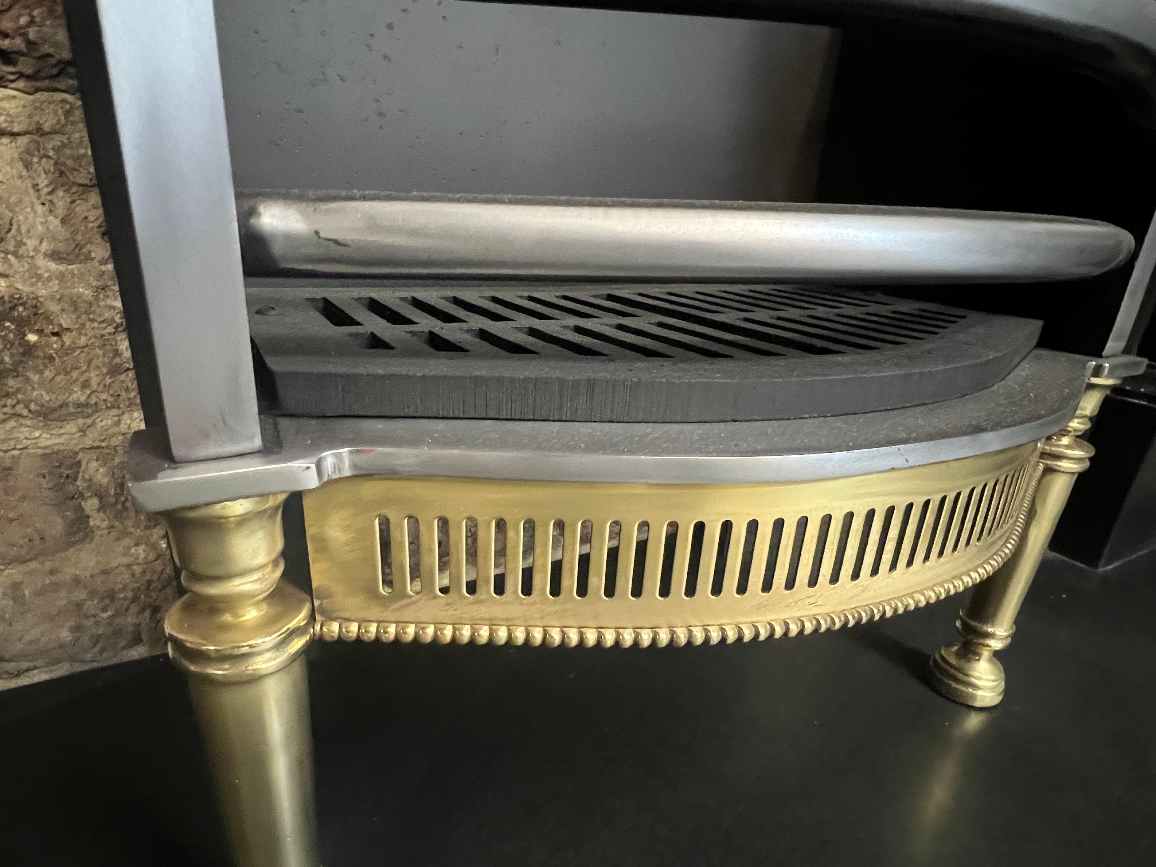 20th Century Georgian Style Iron & Brass Fireplace Basket Grate For Sale 9