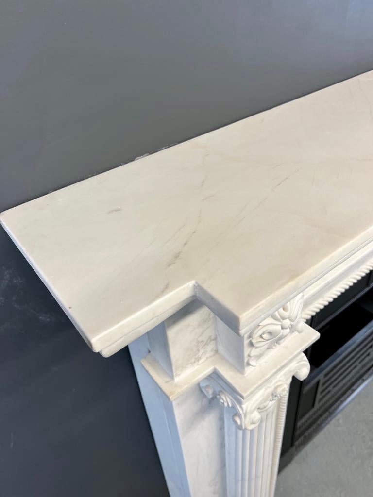 20th Century Georgian Style White Marble Fireplace Suite For Sale 3