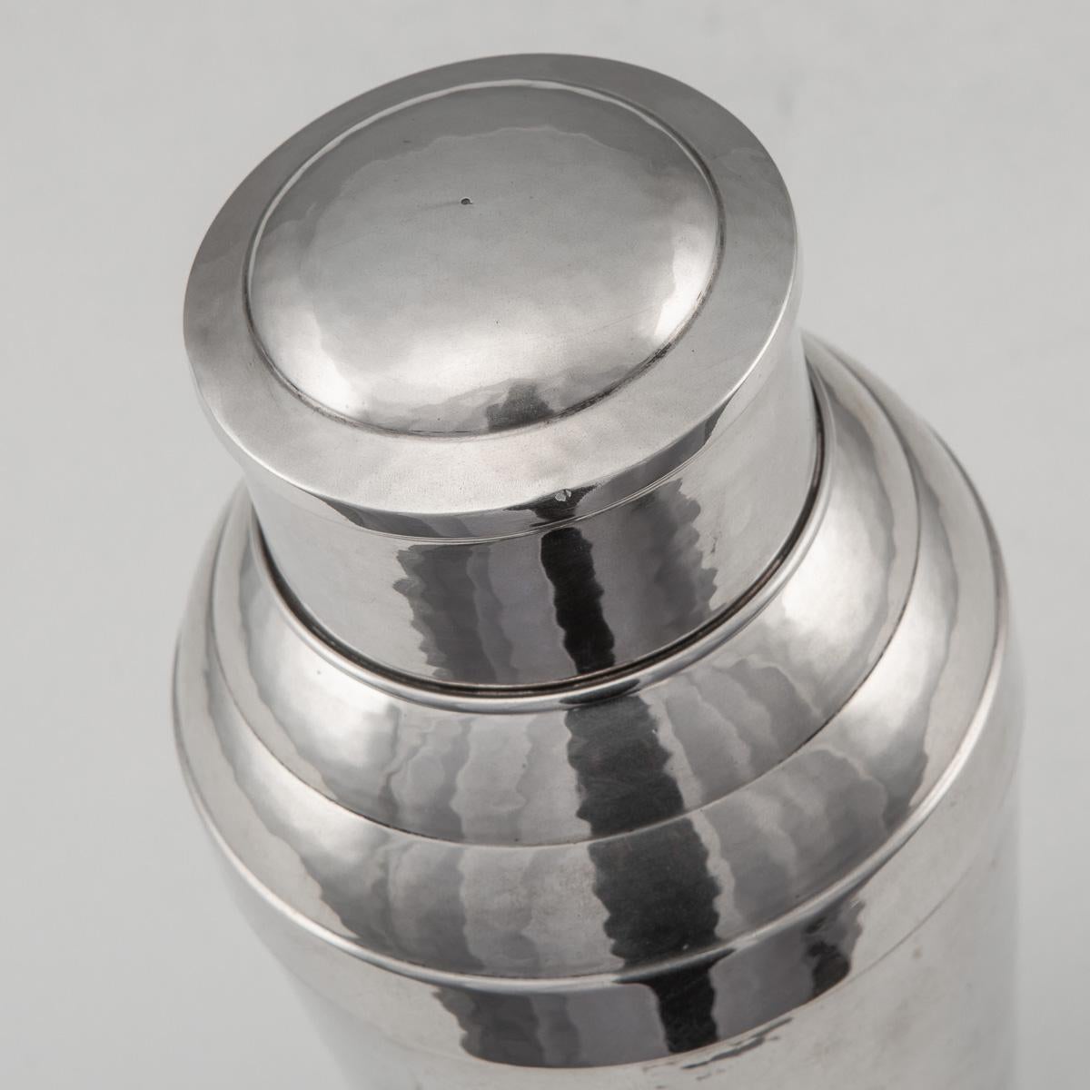 20th Century German Art Deco Solid Silver Cocktail Shaker, c.1930 4