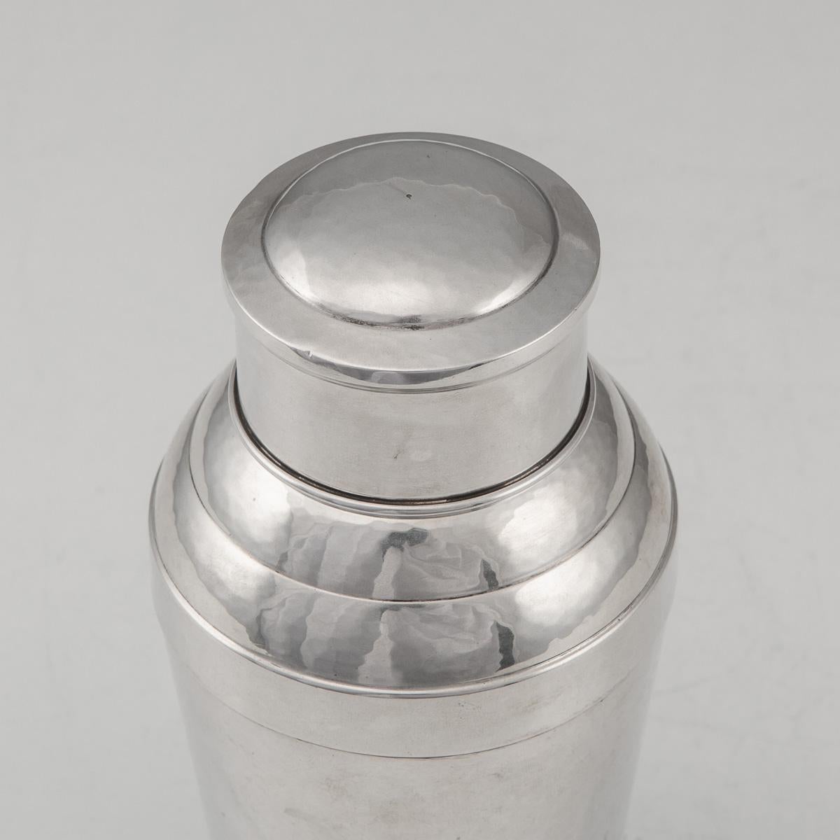 20th Century German Art Deco Solid Silver Cocktail Shaker, c.1930 6