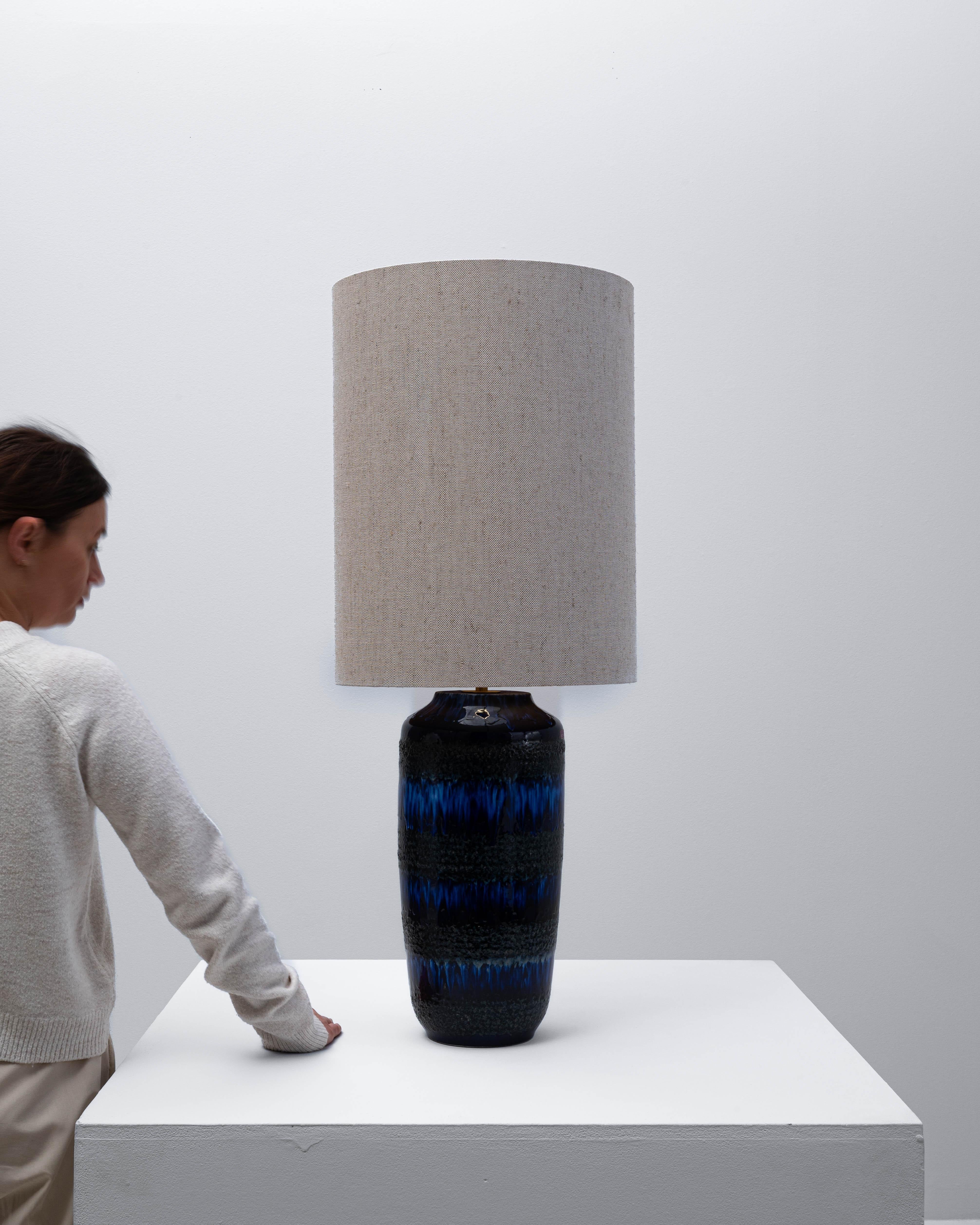 20th Century German Blue And Black Lava Ceramic Table Lamp For Sale 1