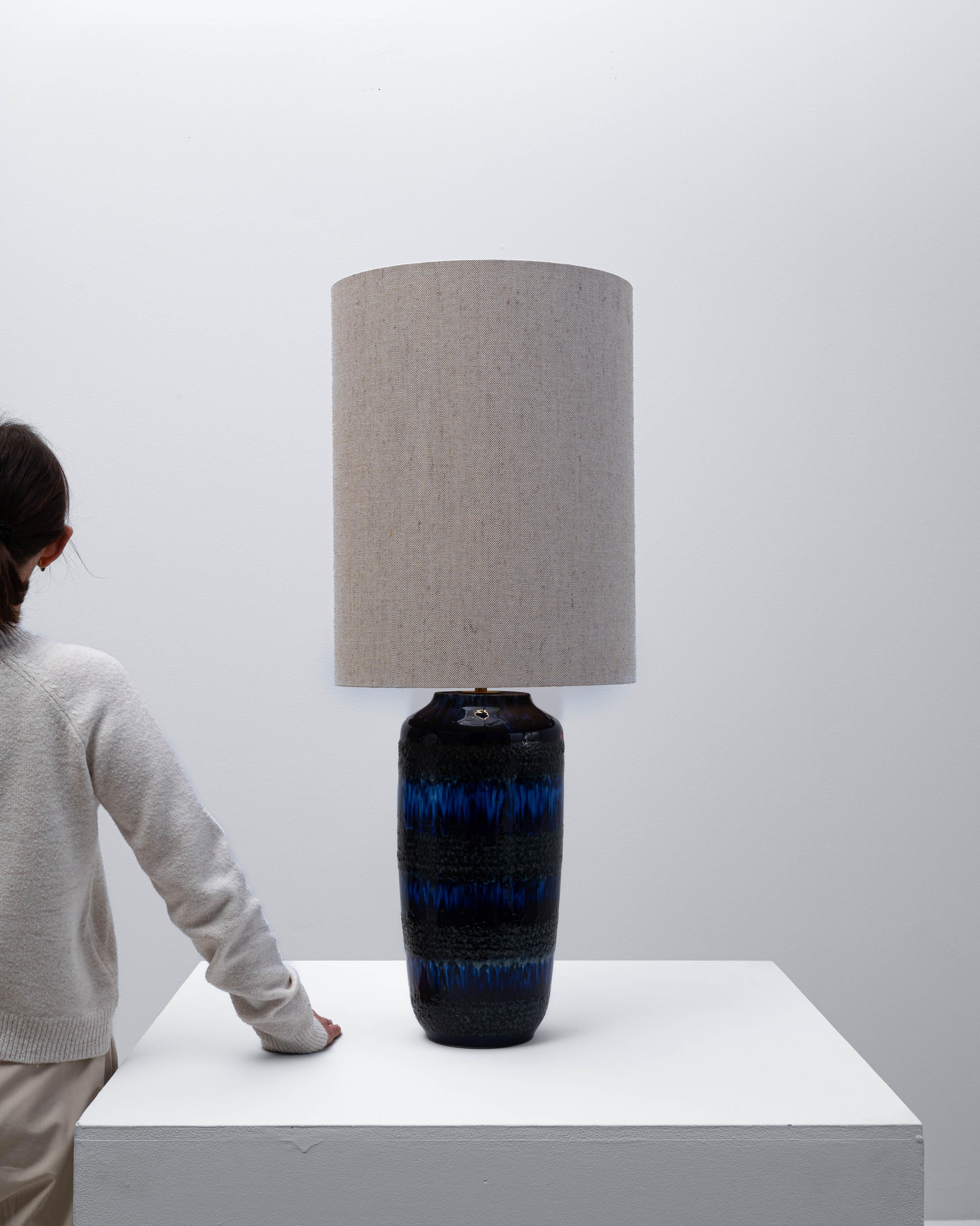 20th Century German Blue And Black Lava Ceramic Table Lamp For Sale 2