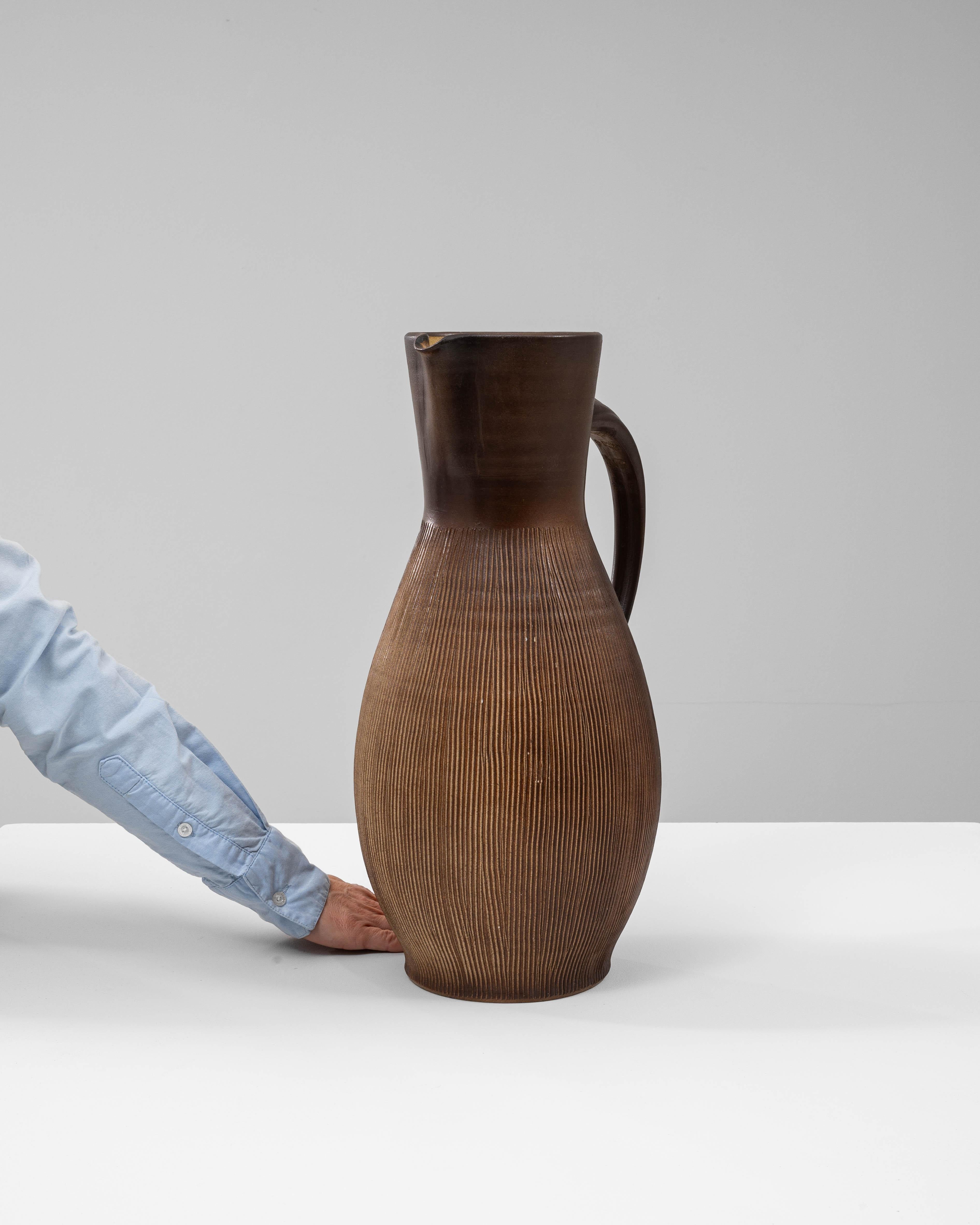 Tedesco Brocca in ceramica tedesca del XX secolo in vendita