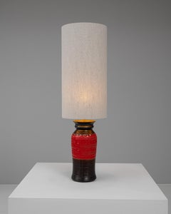 Lampe de table vintage en céramique allemande du 20e siècle avec base rouge